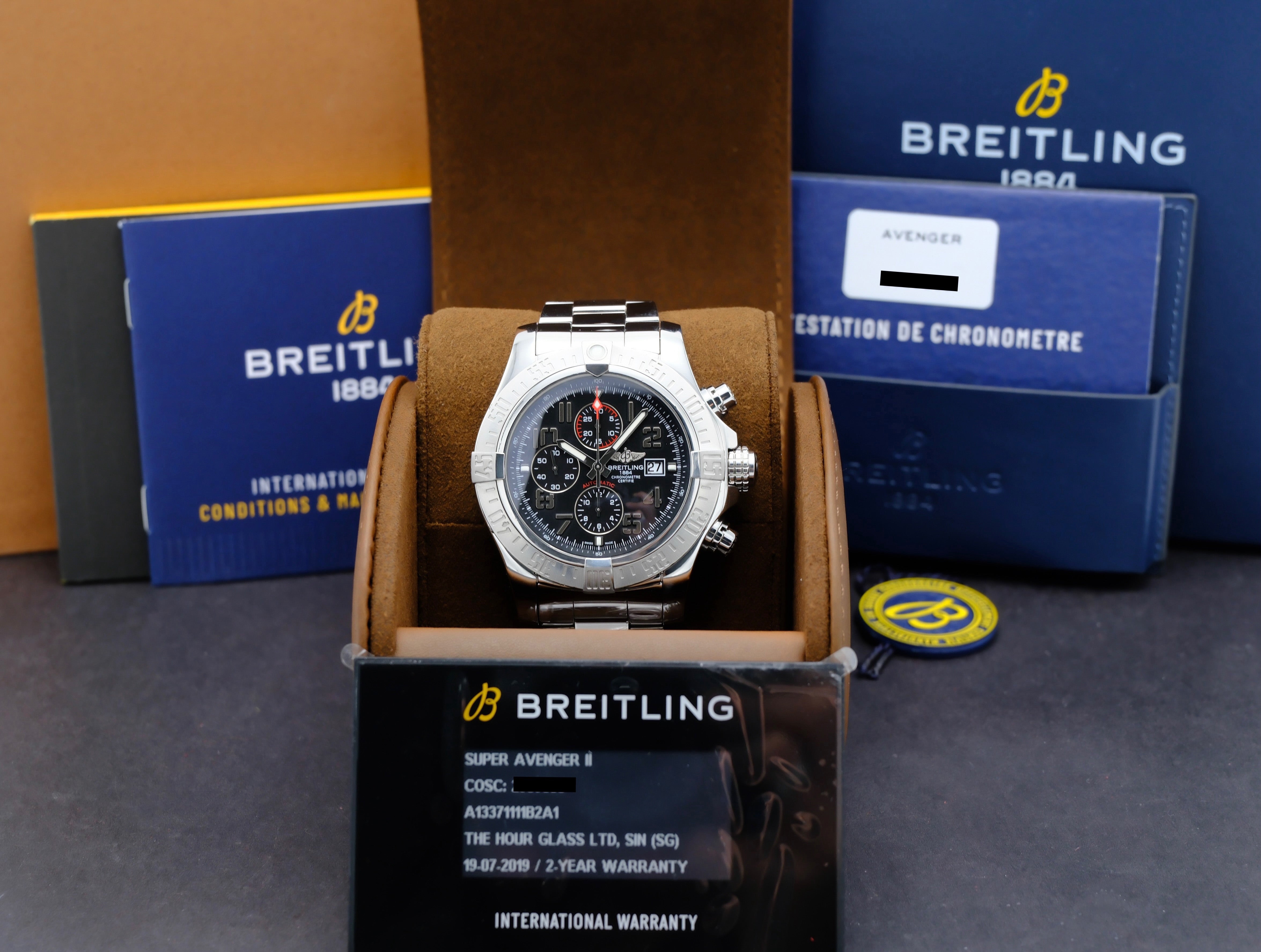 Breitling Super Avenger II A13371 - 2019 - Breitling horloge - Breitling kopen - Breitling heren horloge - Trophies Watches