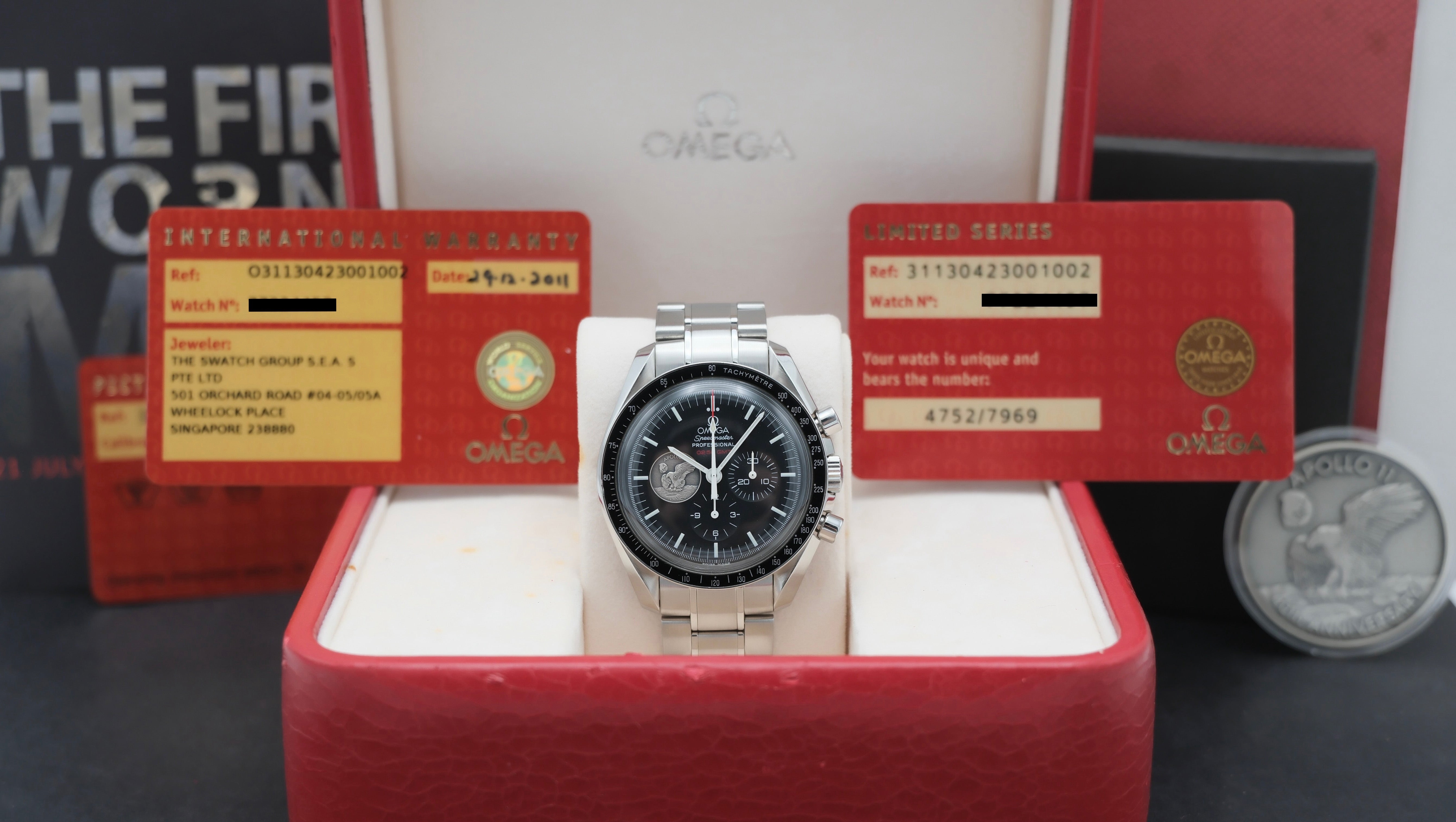 Omega Speedmaster Professional Moonwatch Apollo 11 311.30.42.30.01.002 - 2011 - Omega horloge - Omega kopen - Omega heren horloges - Trophies Watches