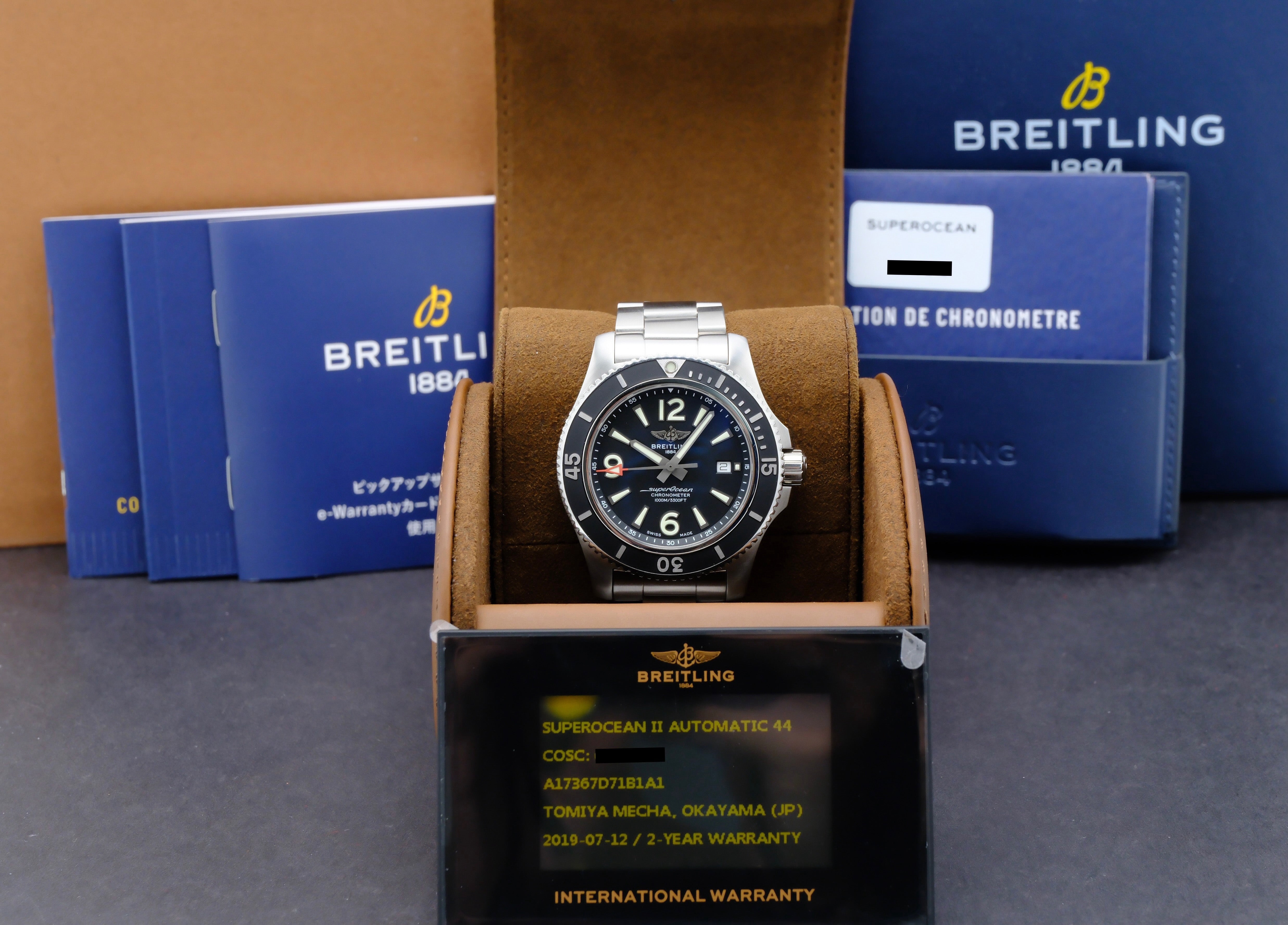 Breitling Superocean 42 A17367 - 2019 - Breitling horloge - Breitling kopen - Breitling heren horloge - Trophies Watches