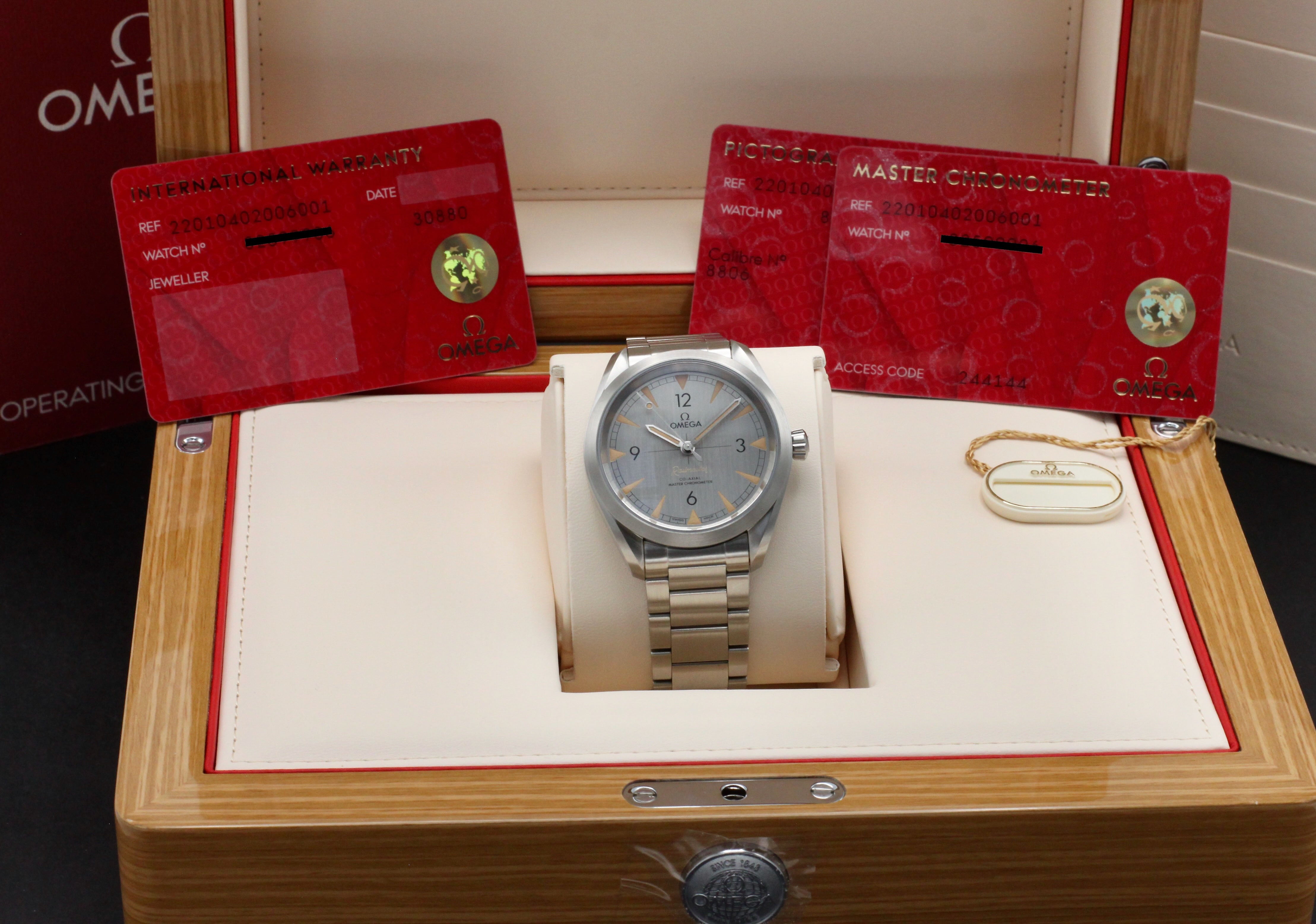 Omega Seamaster Railmaster 220.10.40.20.06.001 - 2023 - Omega horloge - Omega kopen - Omega heren horloge - Trophies Watches