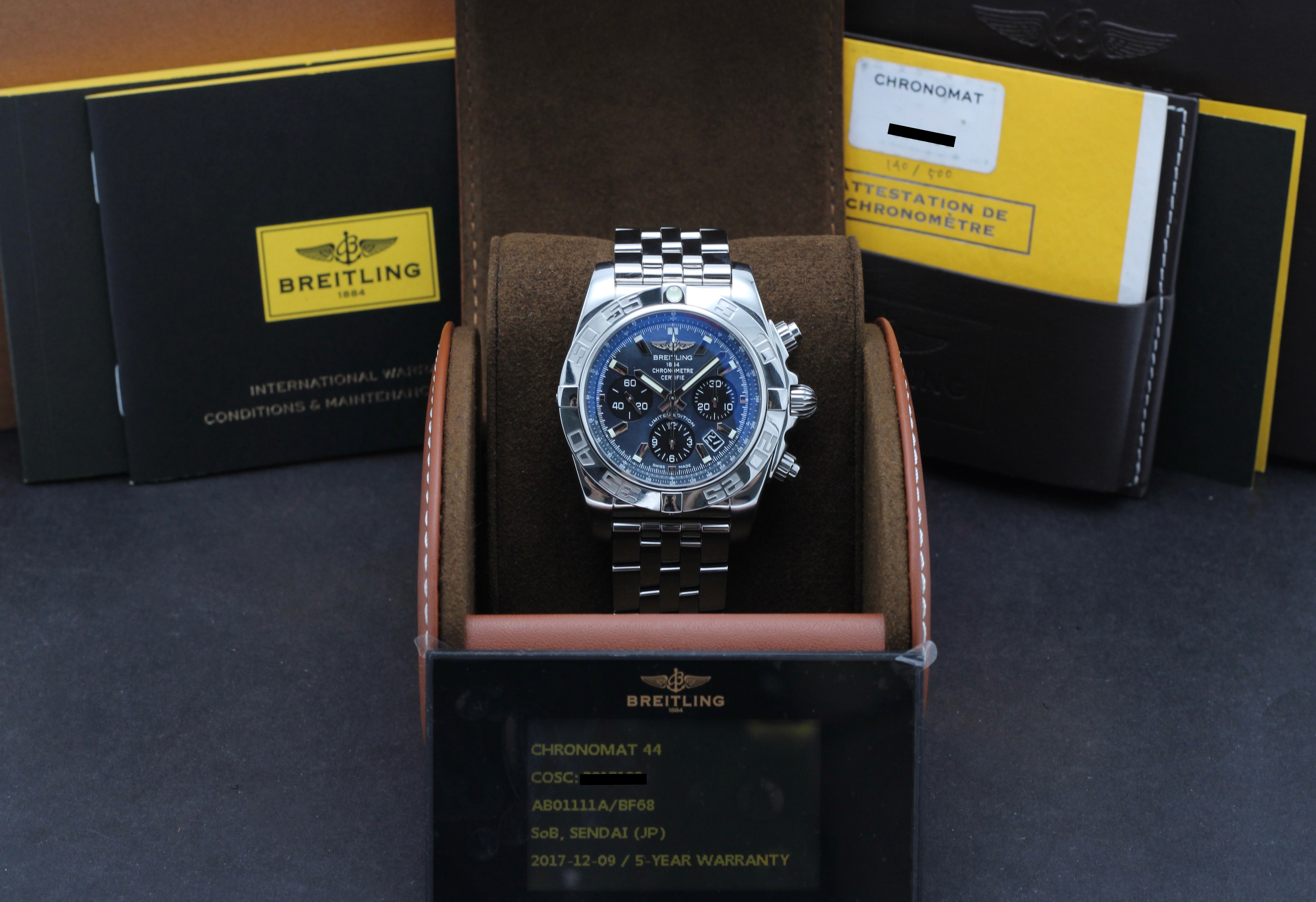 Breitling Chronomat AB0111 - Breitling horloge - Breitling kopen - Breitling heren horloge - Trophies Watches