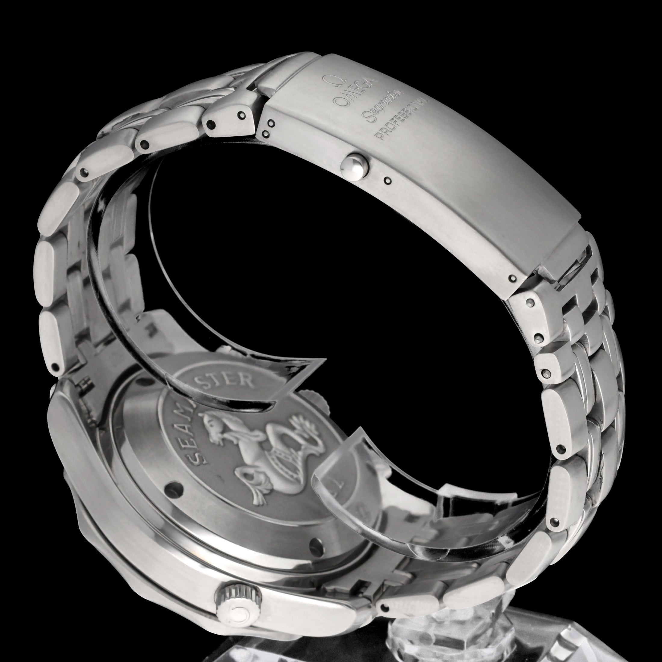 Omega Seamaster Diver 300 M 213.30.42.40.01.001 - 2010 - Omega horloge - Omega kopen - Omega heren horloge - Trophies Watches