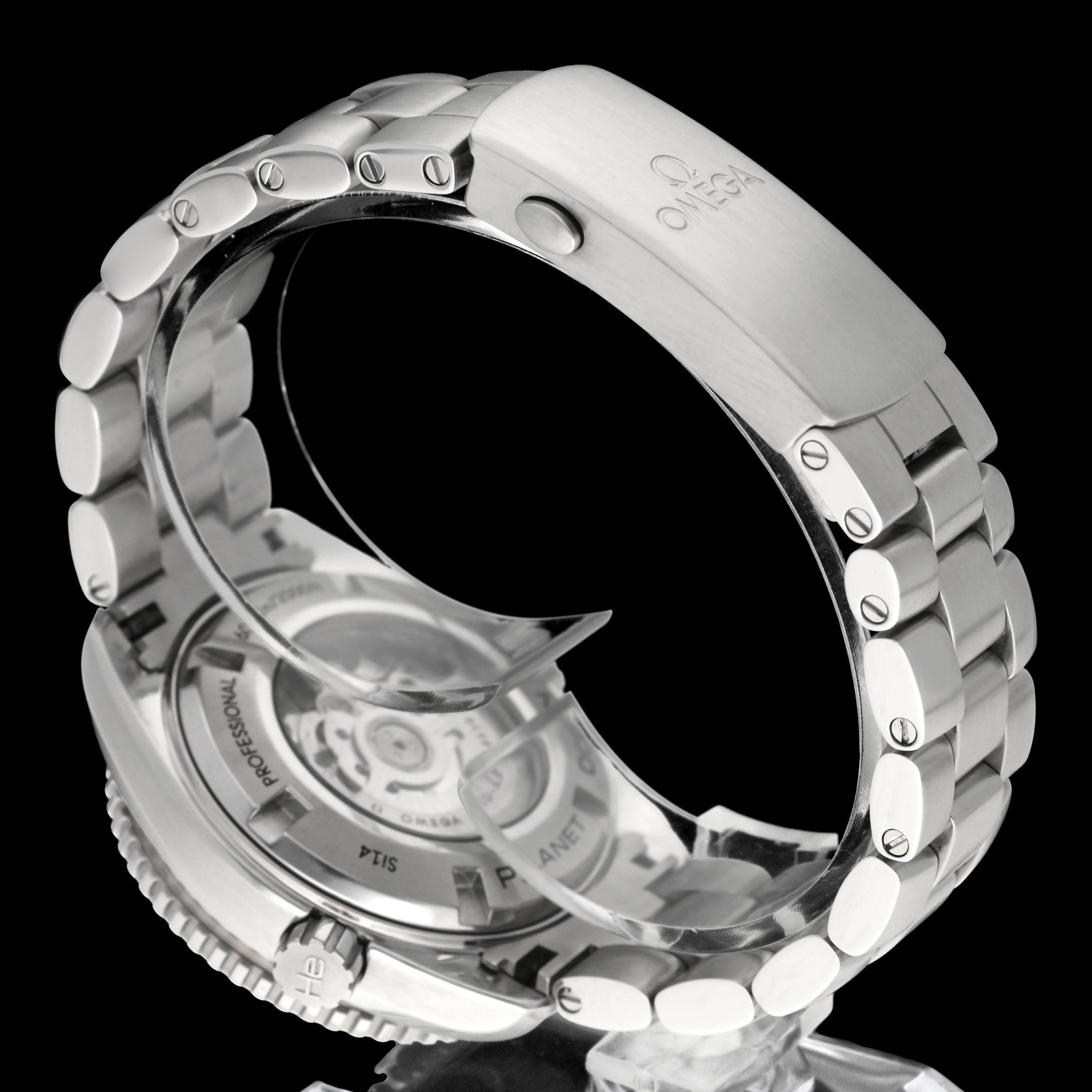 Omega Seamaster Planet Ocean 232.30.46.21.01.001 - 2018 - Omega horloge - Omega kopen - Omega heren horloge - Trophies Watches