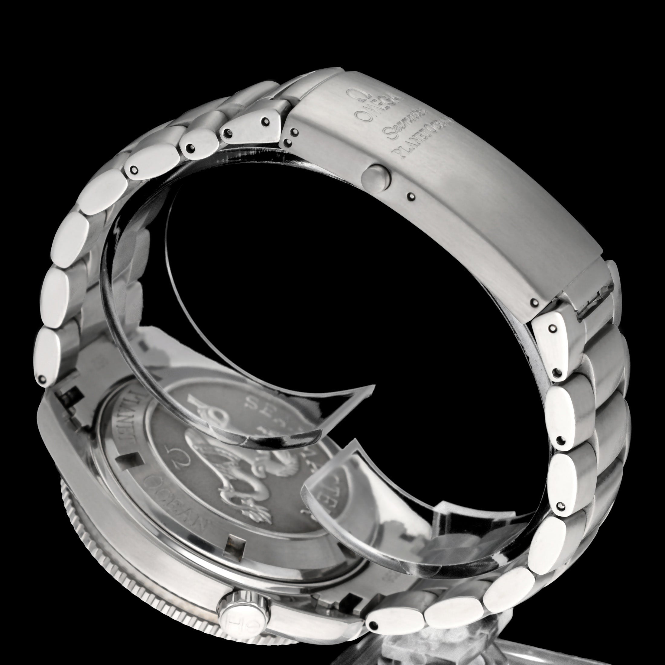 Omega Seamaster Planet Ocean 2201.50.00 - 2006 - Omega horloge - Omega kopen - Omega heren horloge - Trophies Watches