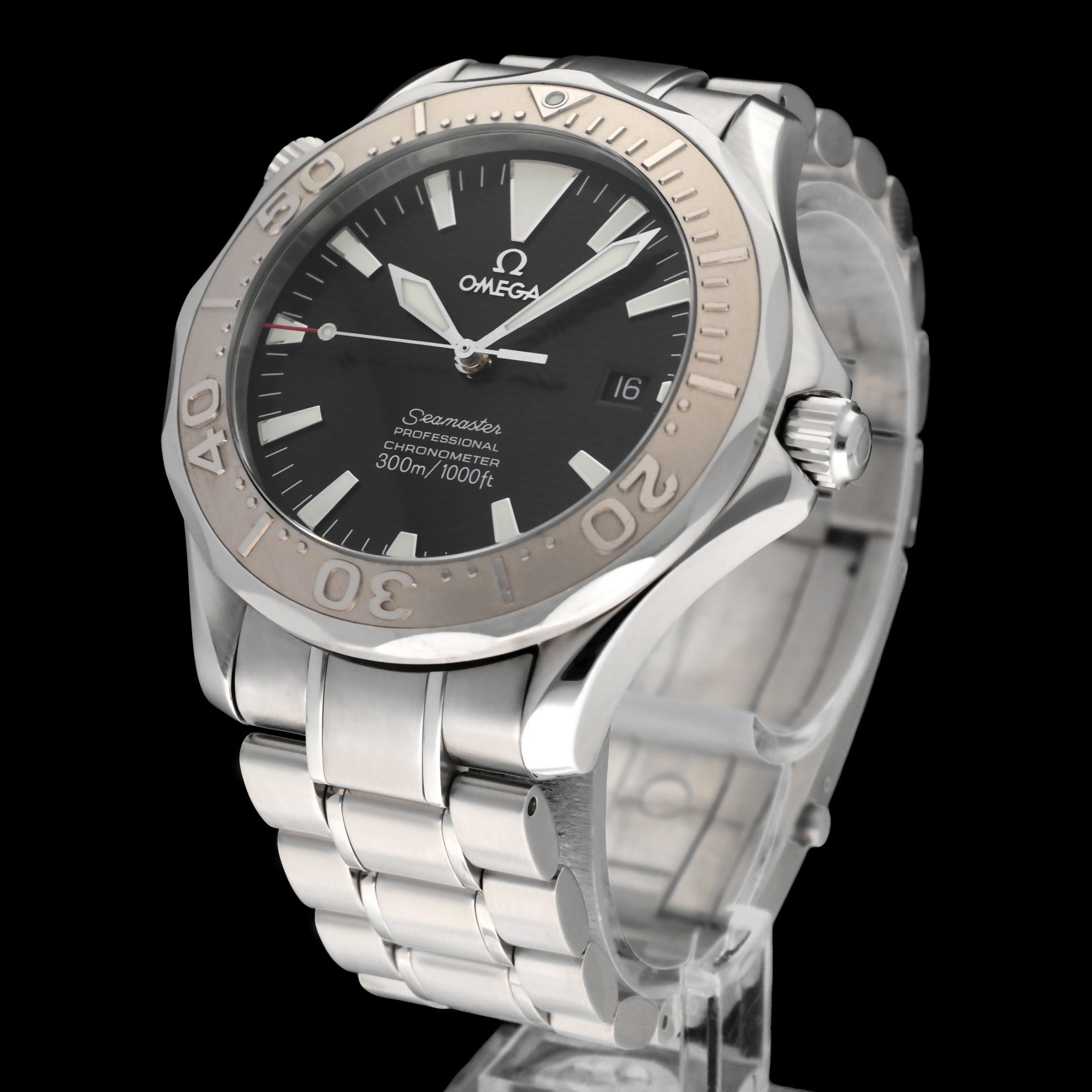 Omega Seamaster Diver 300 M 2230.50.00 - 2006 - Omega horloge - Omega kopen - Omega heren horloge - Trophies Watches