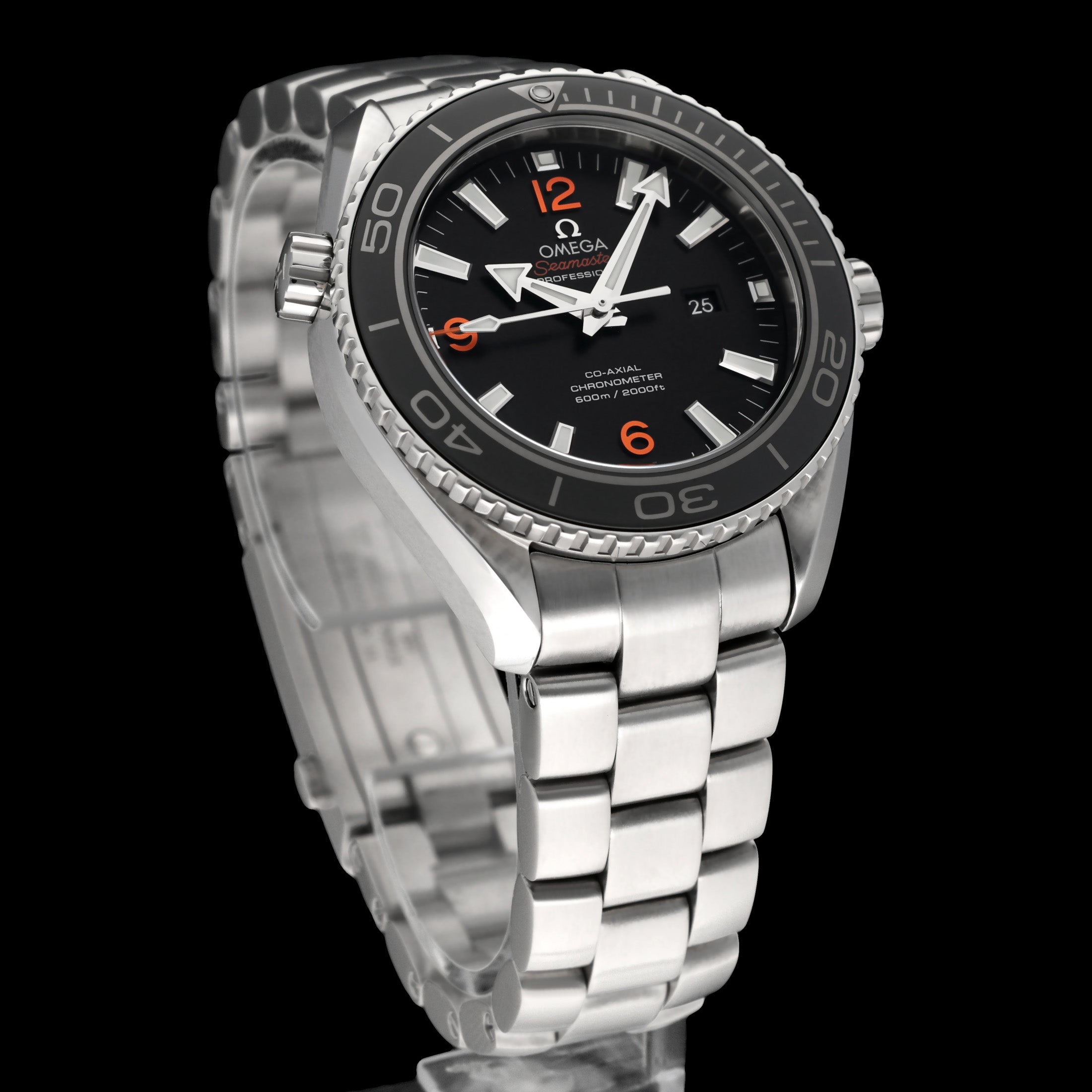 Omega Seamaster Planet Ocean 232.30.38.20.01.002 - 2018 - Omega horloge - Omega kopen - Omega heren horloge - Trophies Watches