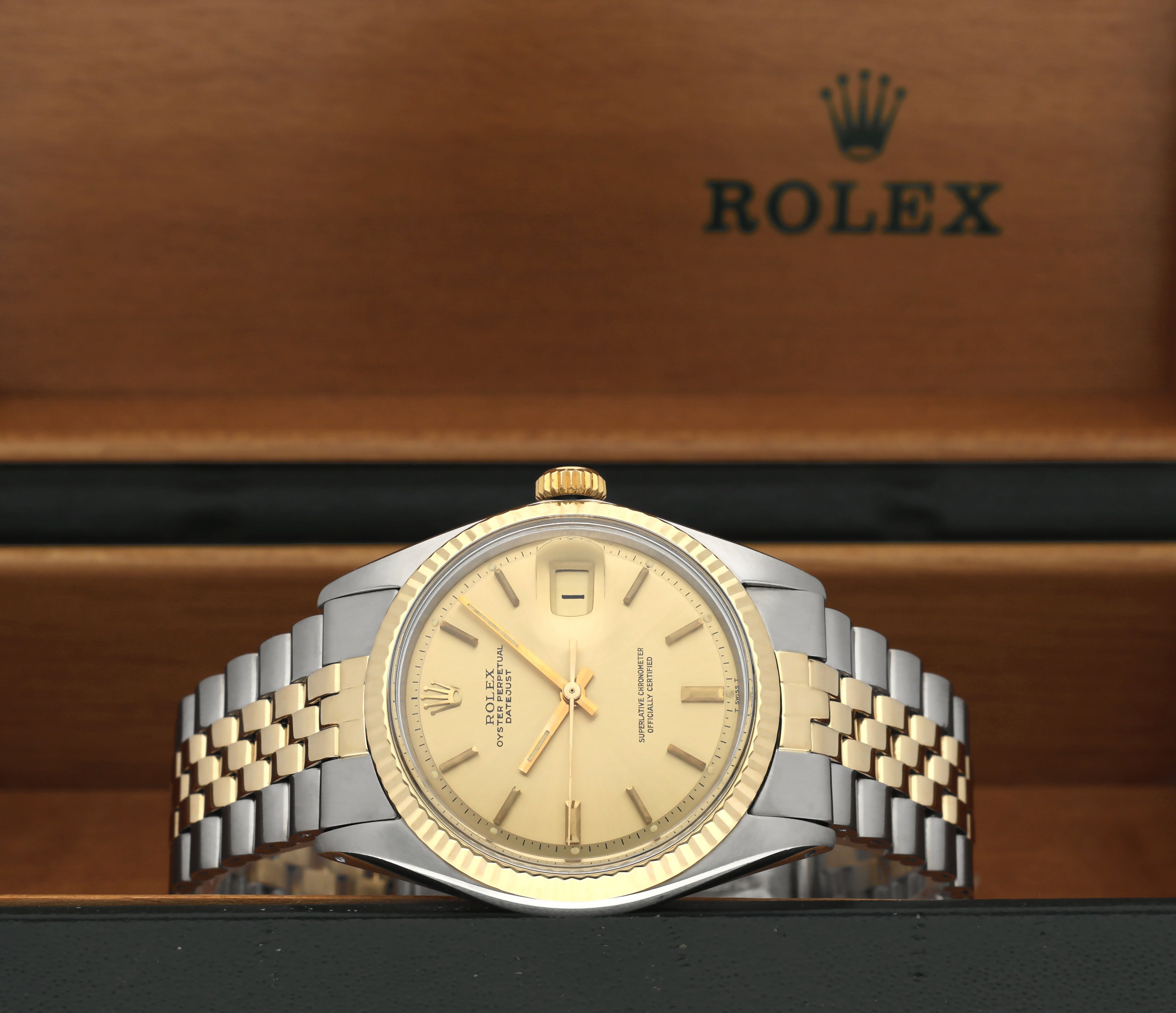 Rolex Datejust 1601 - 1971 - goud/staal - two/tone - Rolex horloge - Rolex kopen - Rolex heren horloge - Trophies Watches