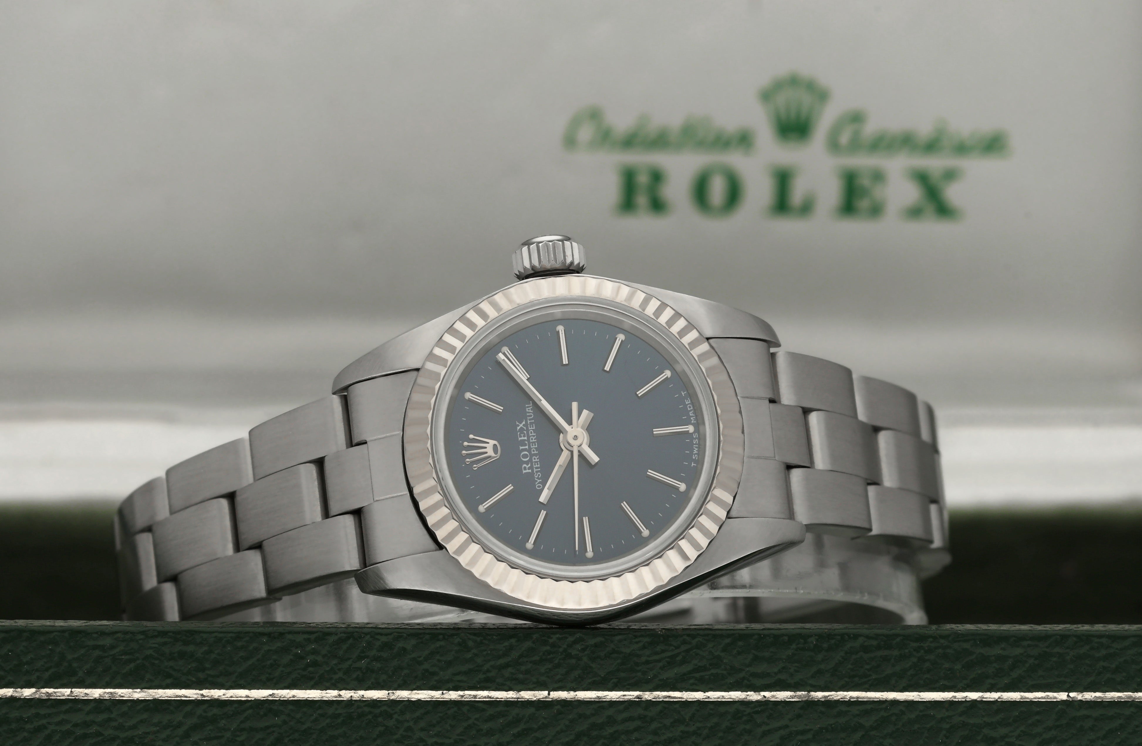 Rolex Oyster Perpetual 67194 - 1999 - Rolex horloge - Rolex kopen - Rolex dames horloge - Trophies Watches