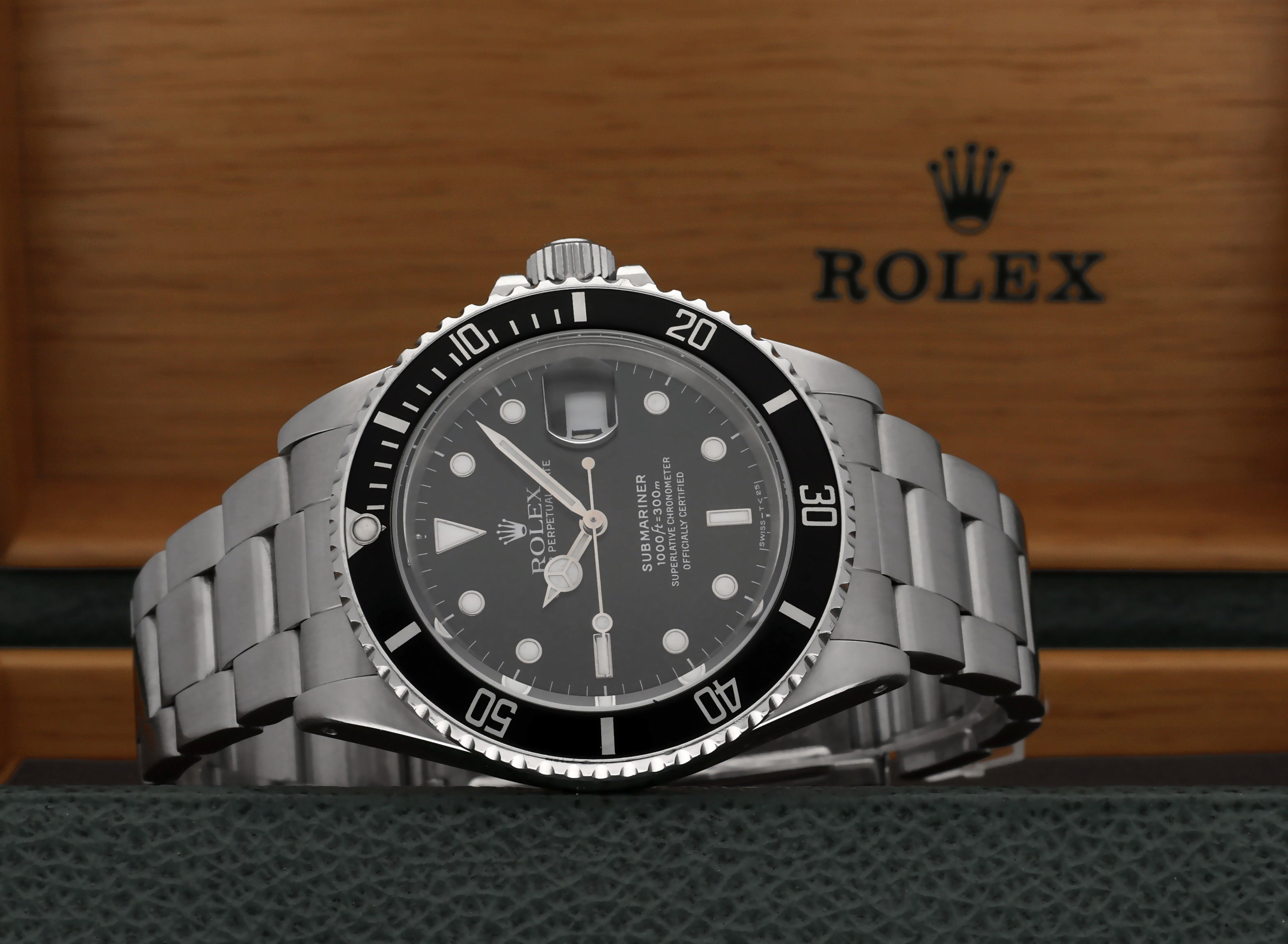 Rolex Submariner 168000 - 1988 - Rolex horloge - Rolex kopen - Rolex heren horloge - Trophies Watches