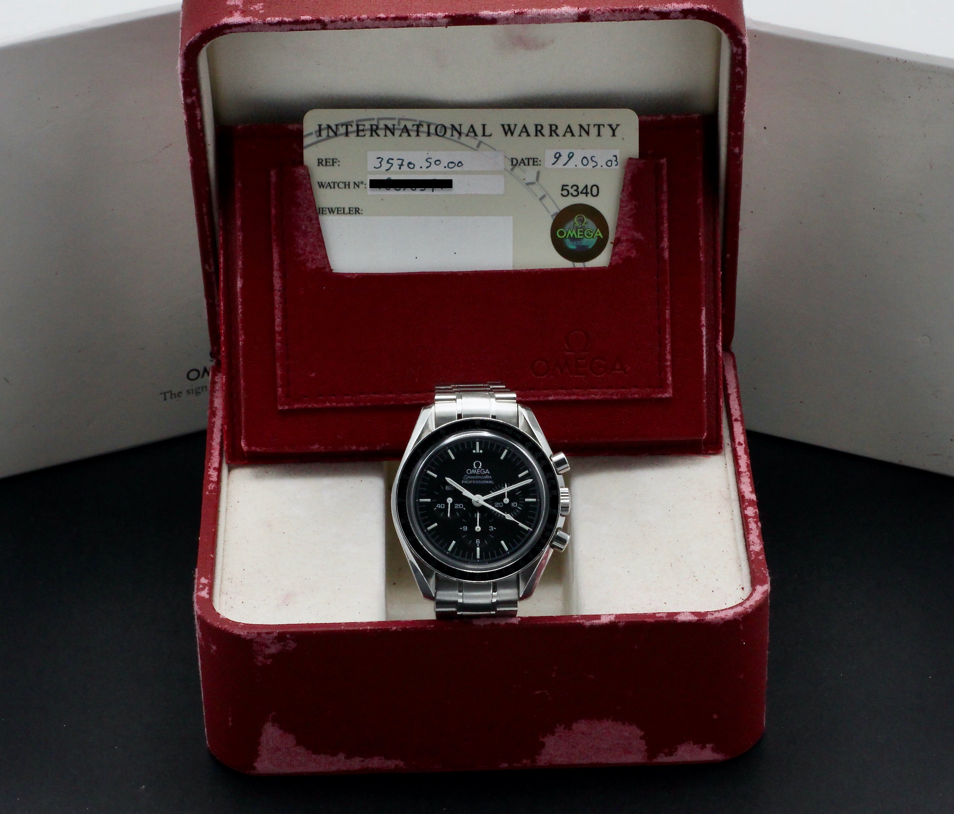 Omega Speedmaster 3570.50.00 - 1999 - Omega horloge - Omega kopen - Omega heren horloges - Trophies Watches