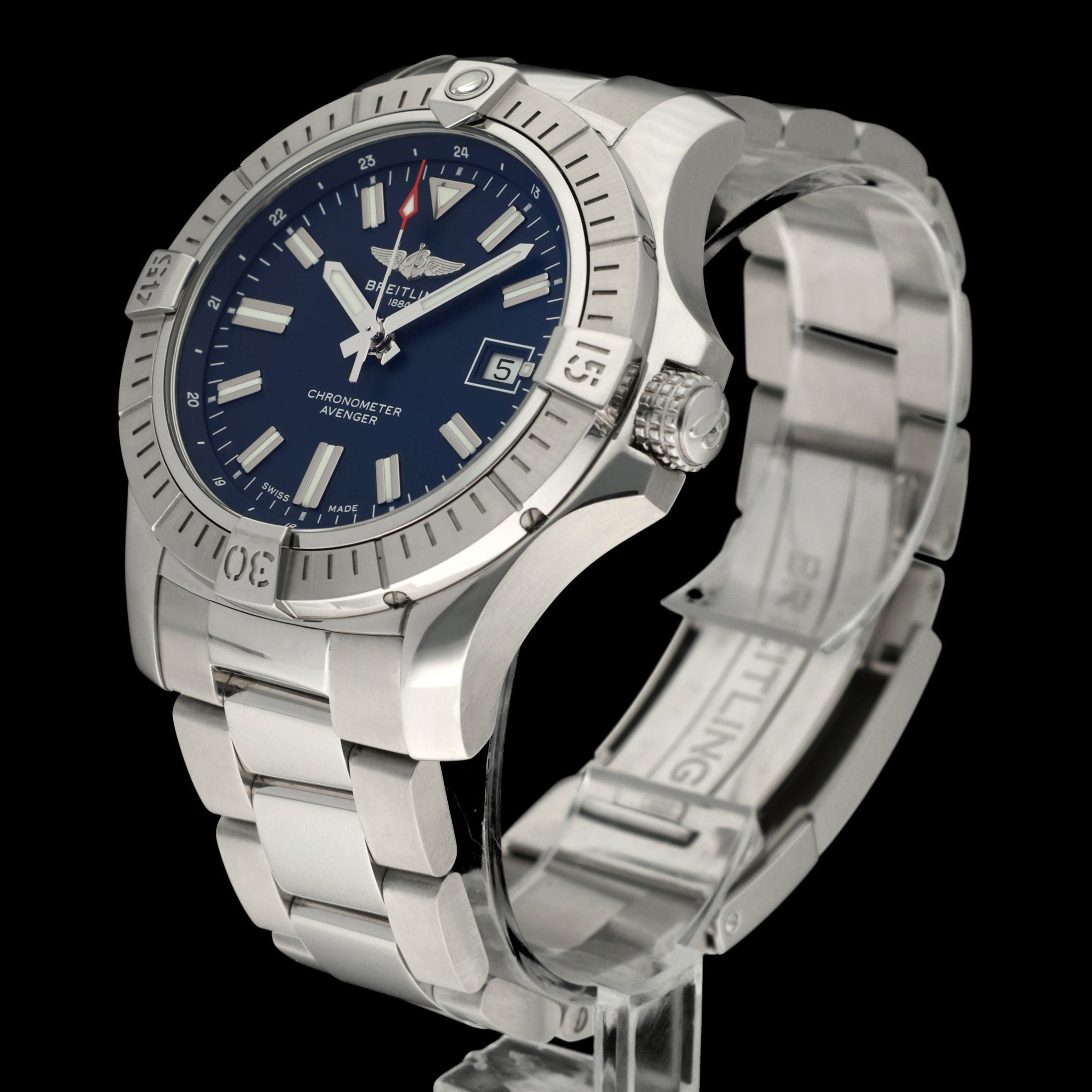 Breitling Avenger A17318- 2021 - Breitling horloge - Breitling kopen - Breitling heren horloge - Trophies Watches