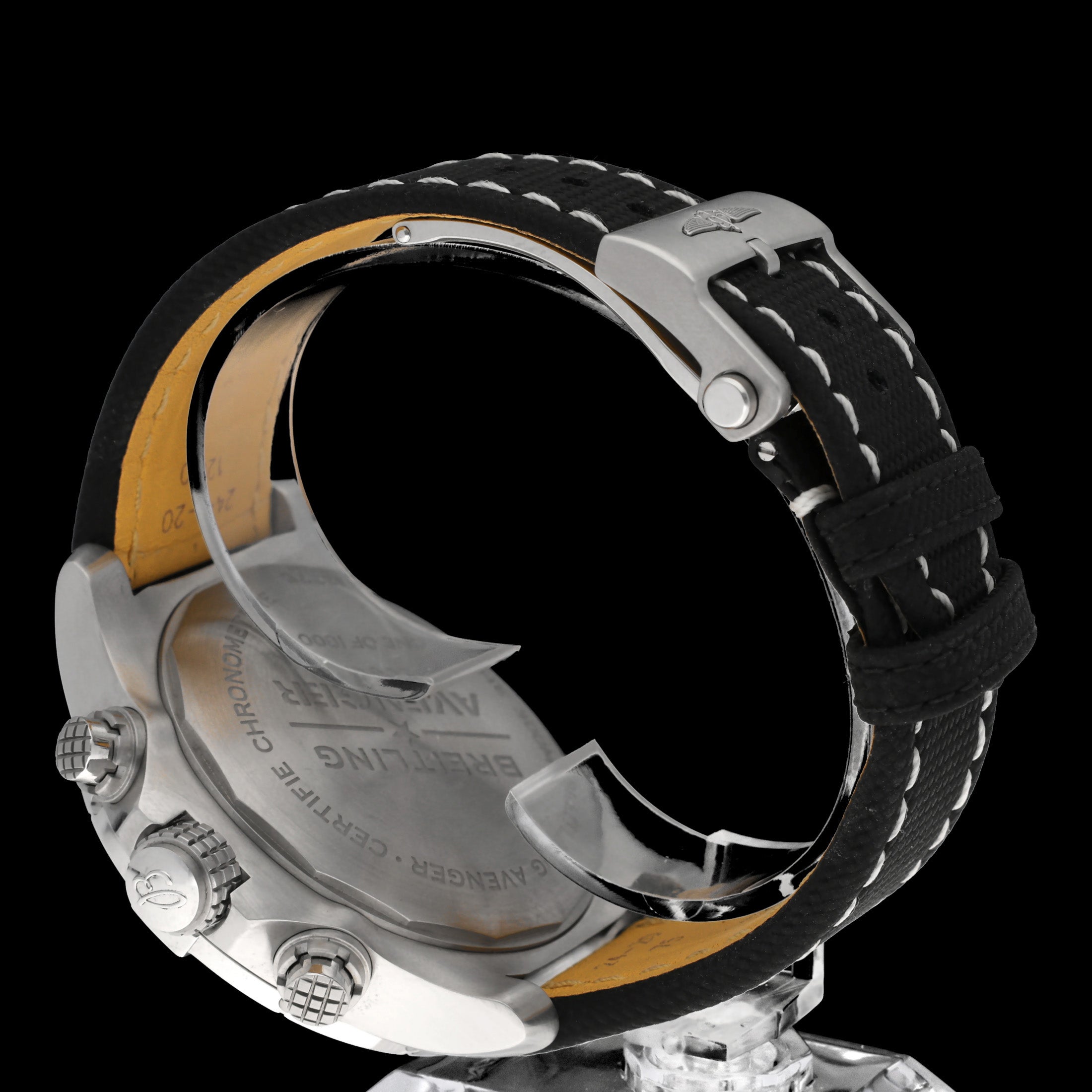 Breitling Super Avenger II A13375 - 2022 - Breitling horloge - Breitling kopen - Breitling heren horloge - Trophies Watches