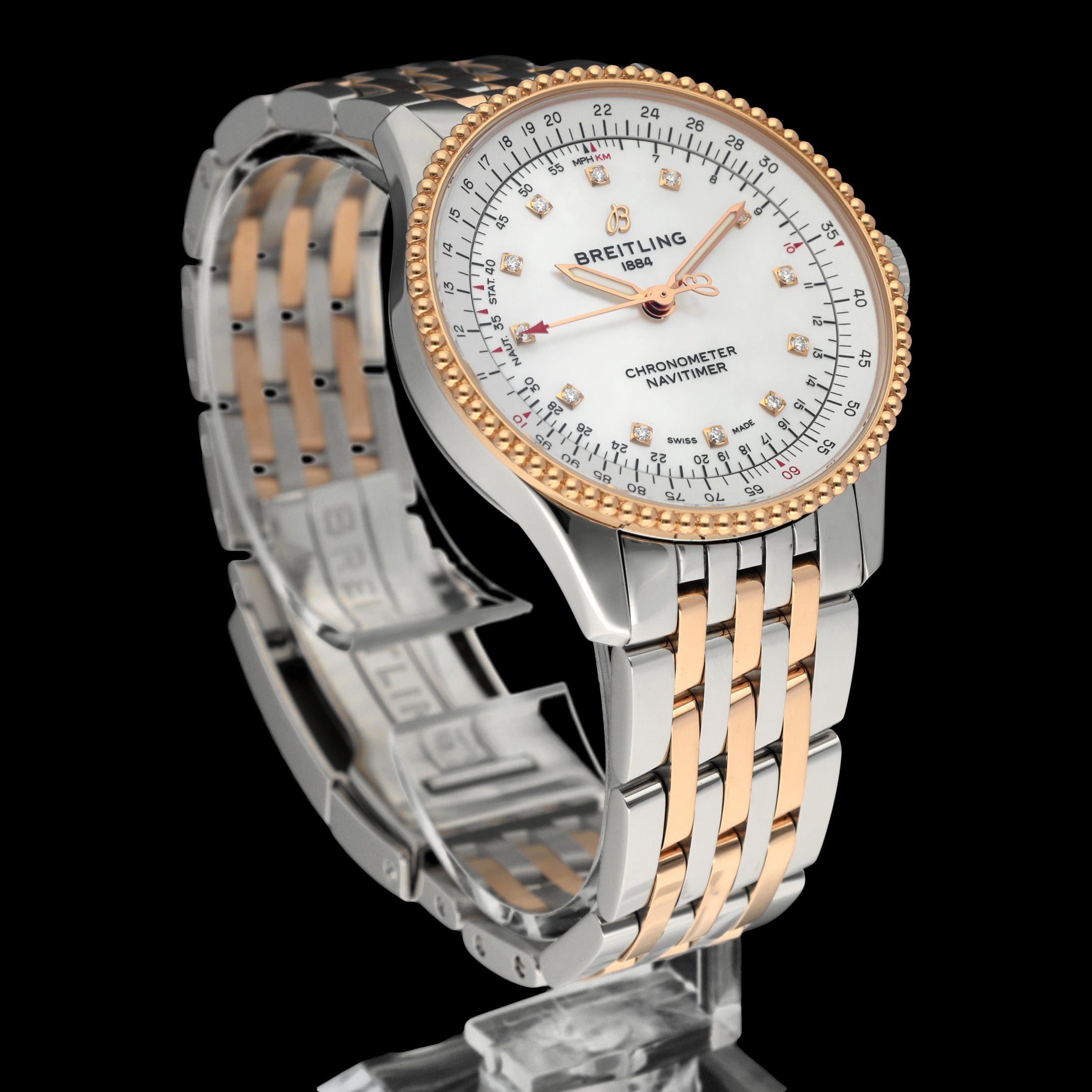 Breitling Navitimer 35 U17395 - 2022 - Breitling horloge - Breitling kopen - Breitling dames horloge - Trophies Watches