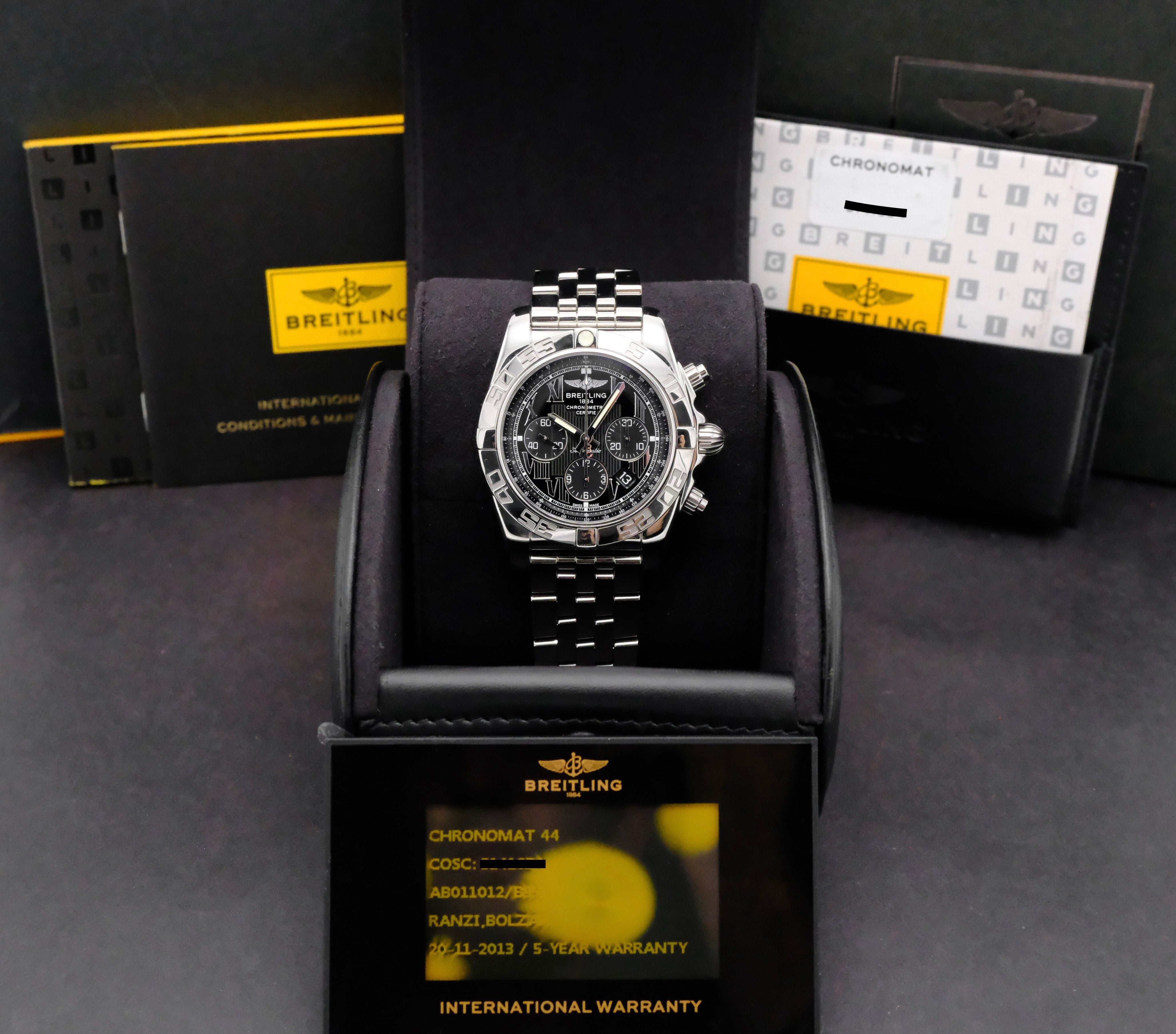 Breitling Chronomat AB0110 - 2013 - Breitling horloge - Breitling kopen - Breitling heren horloge - Trophies Watches