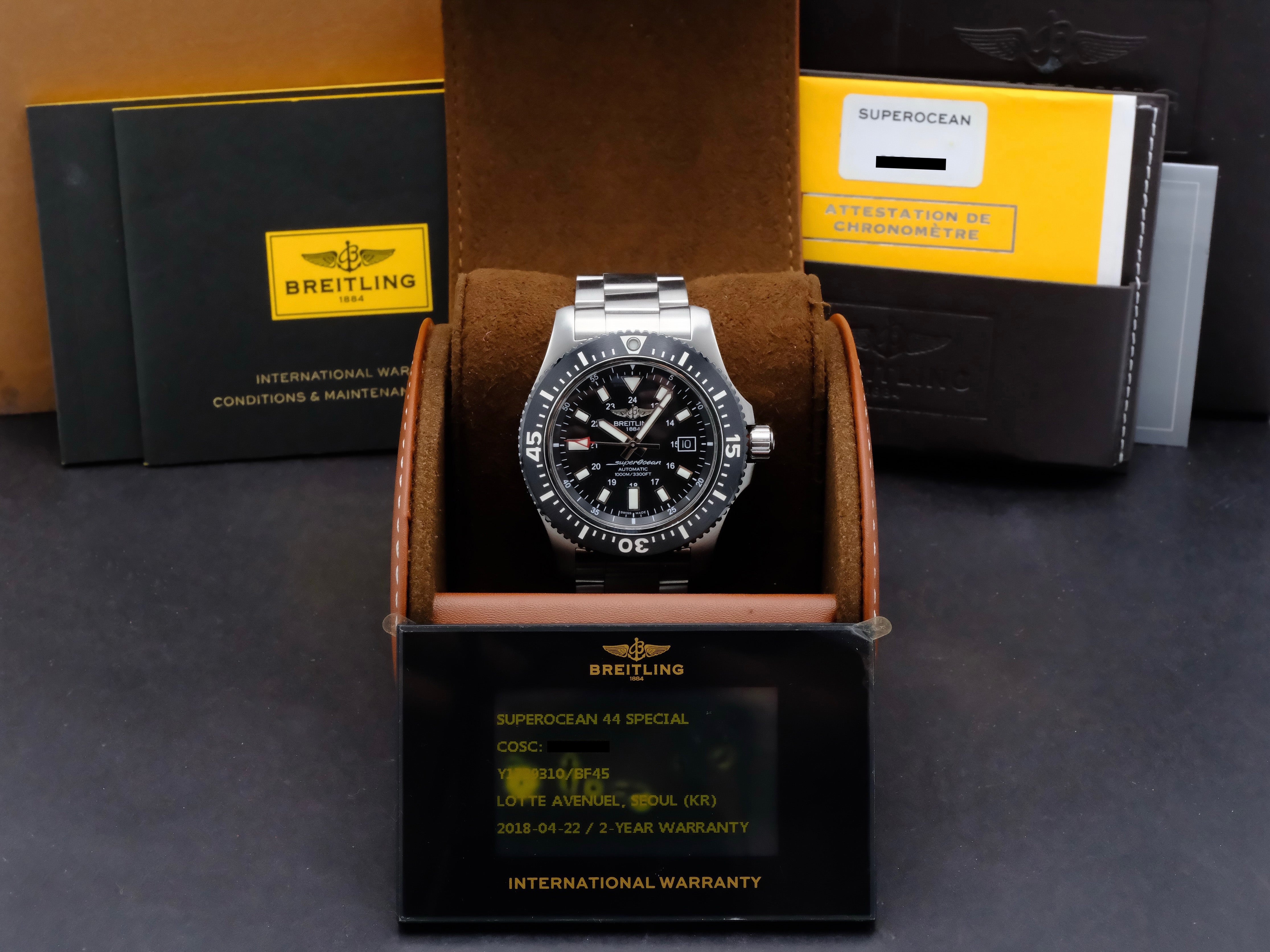 Breitling Superocean 44 Y17393 - 2018 - Breitling horloge - Breitling kopen - Breitling heren horloge - Trophies Watches