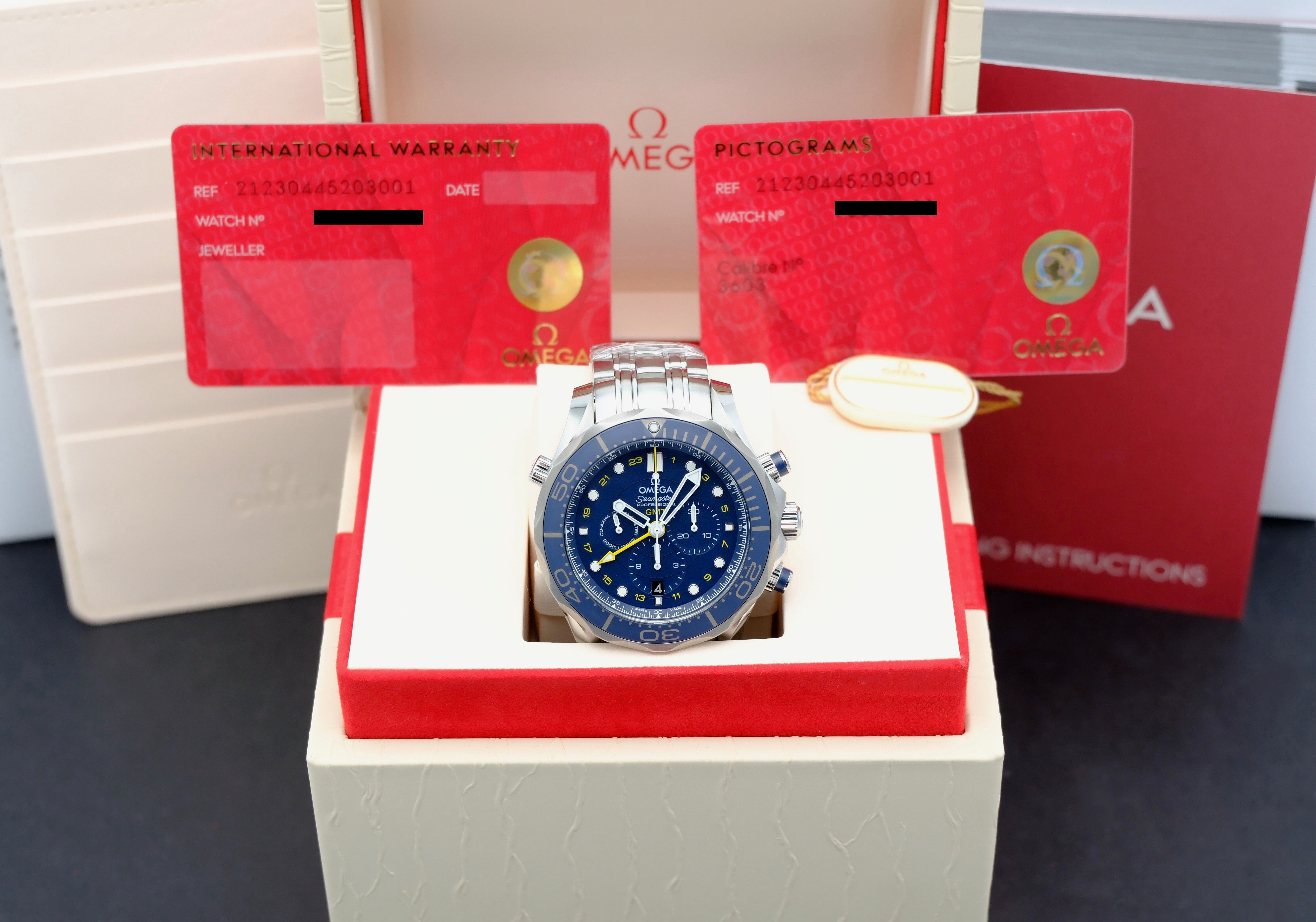 Omega Seamaster Diver 300 M 212.30.44.52.03.001 - 2025 - Omega horloge - Omega kopen - Omega heren horloge - Trophies Watches