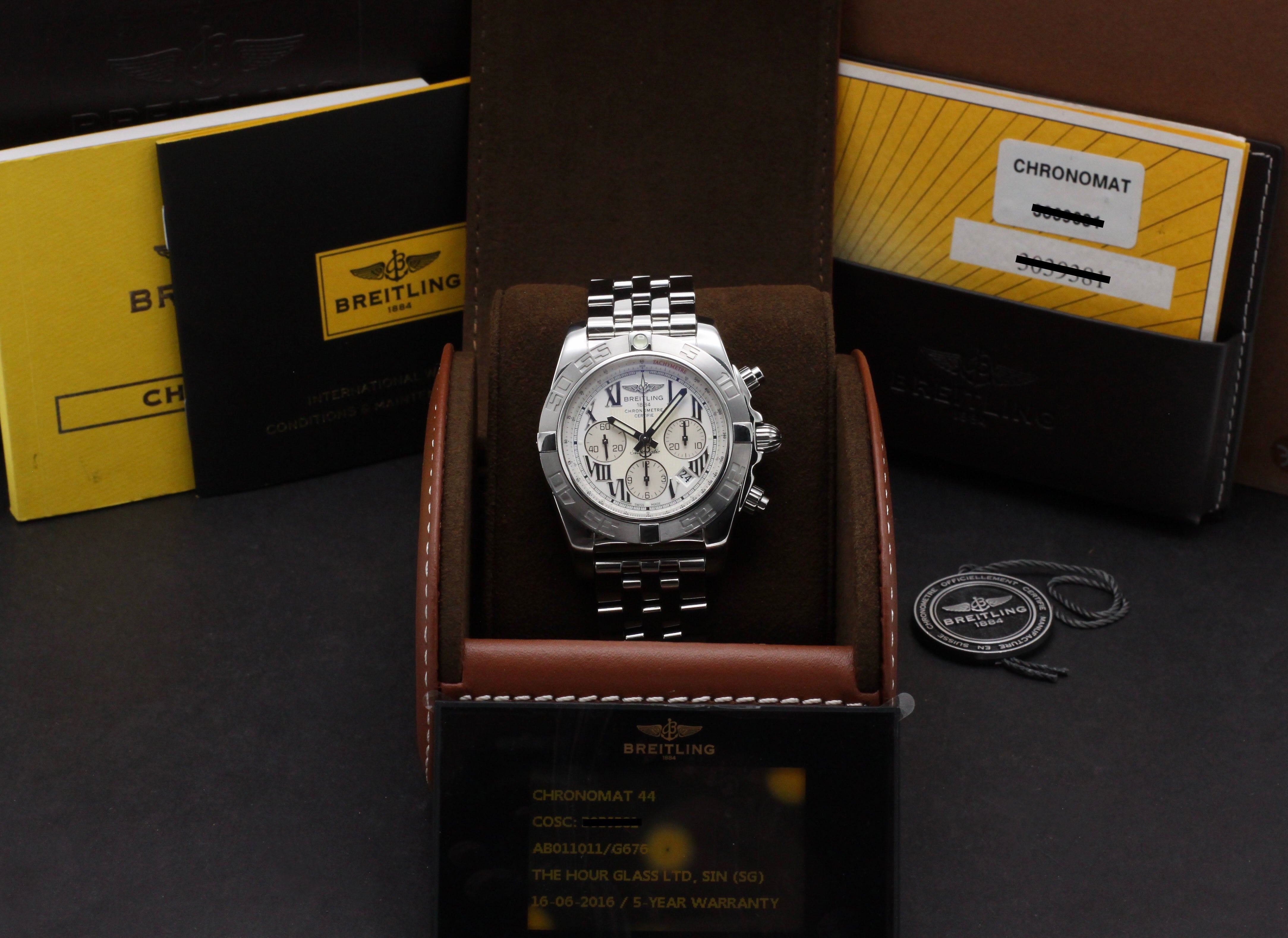 Breitling Chronomat AB0110 - Breitling horloge - Breitling kopen - Breitling heren horloge - Trophies Watches