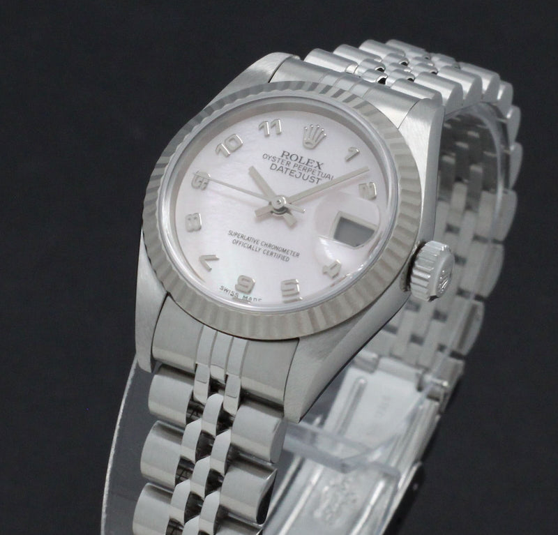 Rolex Oyster Perpetual Lady Datejust 69174 - 1999 - Rolex horloge - Rolex kopen - Rolex dames horloge - Trophies Watches