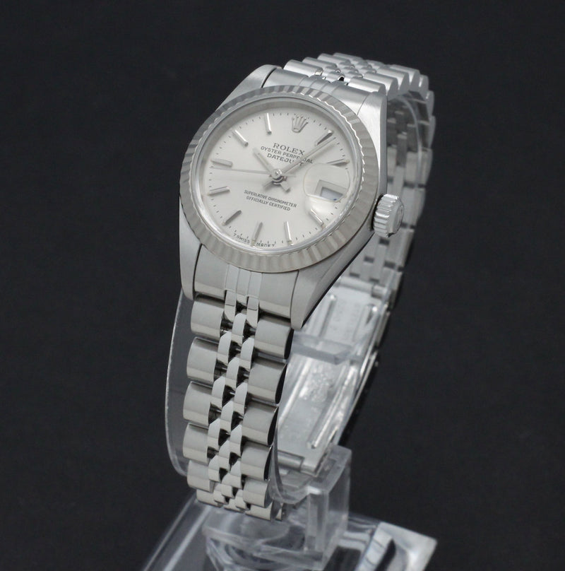 Rolex Oyster Perpetual Lady Datejust 69174 - 1999 - Rolex horloge - Rolex kopen - Rolex dames horloge - Trophies Watches