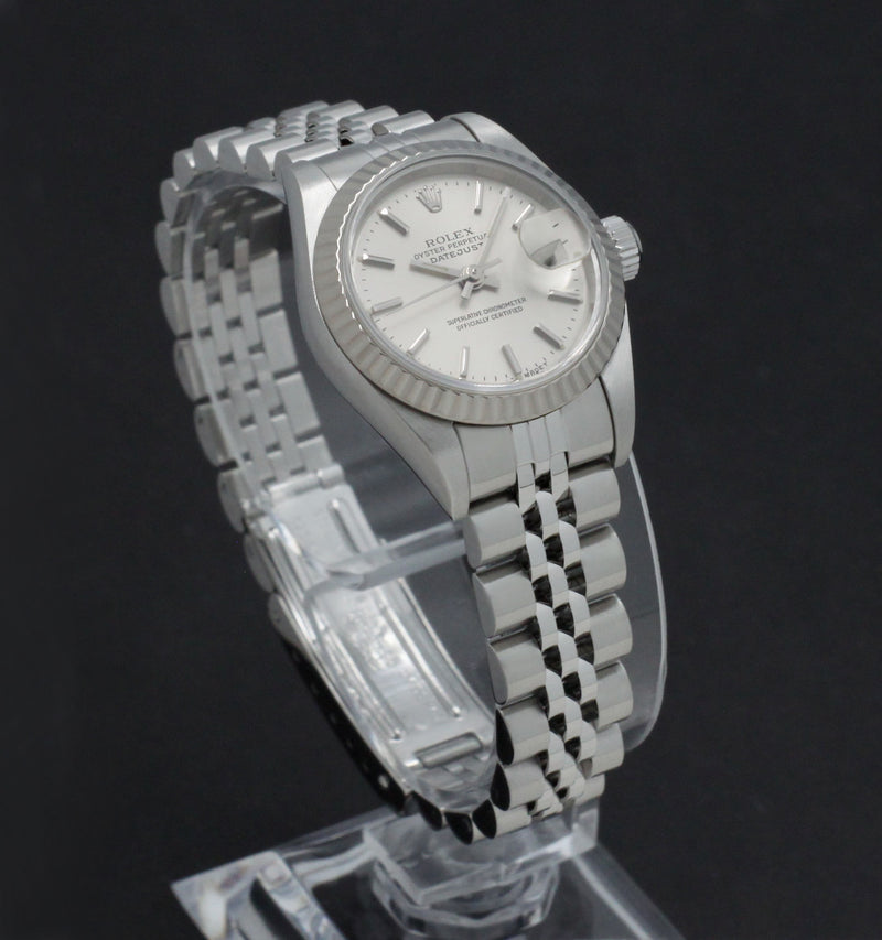 Rolex Oyster Perpetual Lady Datejust 69174 - 1999 - Rolex horloge - Rolex kopen - Rolex dames horloge - Trophies Watches