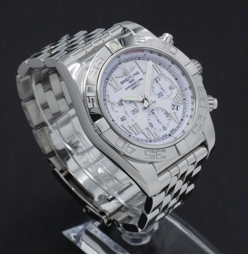 Breitling Chronomat AB0110 - 2010 - Breitling horloge - Breitling kopen - Breitling heren horloge - Trophies Watches