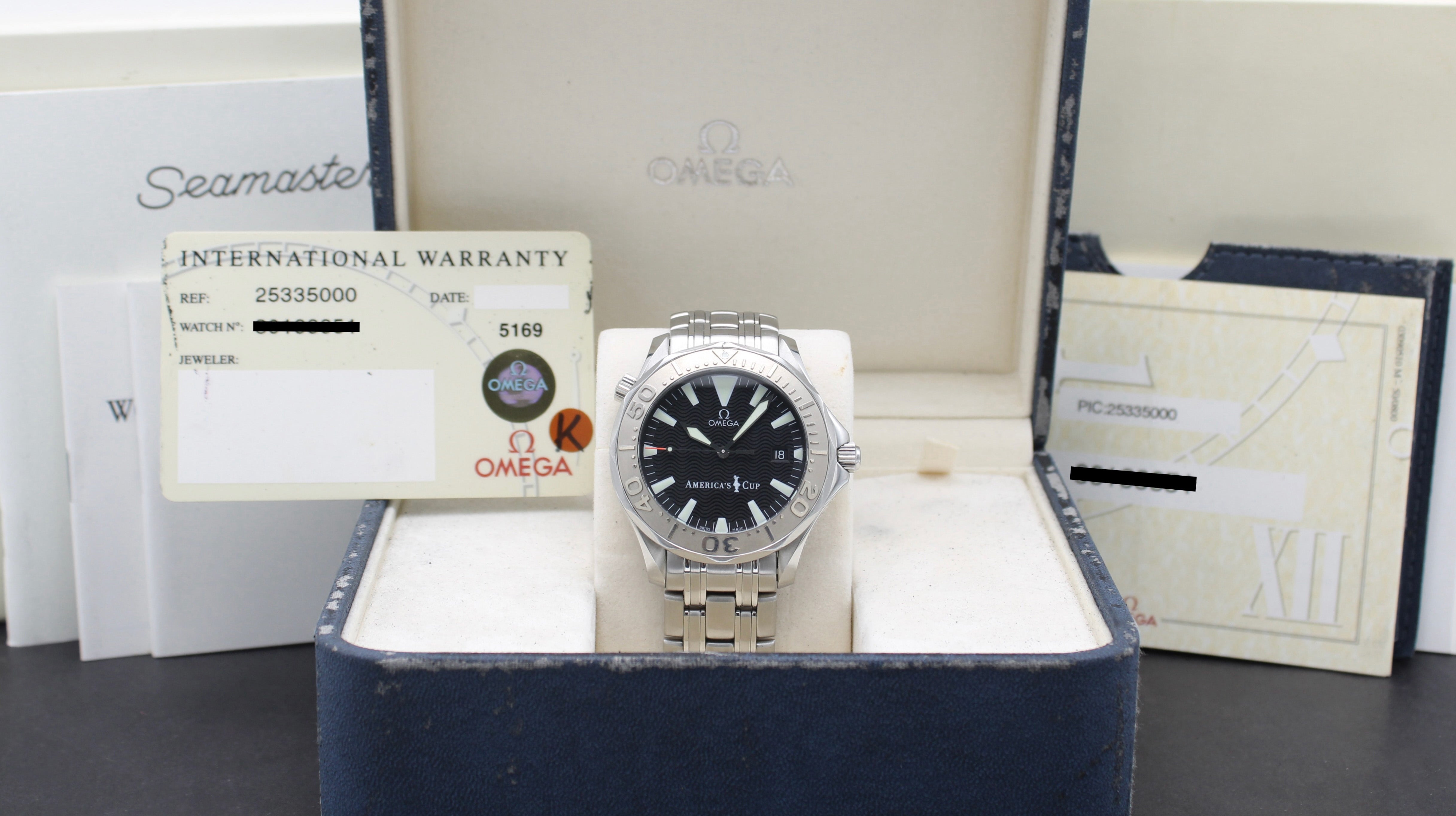 Omega Seamaster Diver 300 M 2533.50.00 - 2006 - Omega horloge - Omega kopen - Omega heren horloge - Trophies Watches