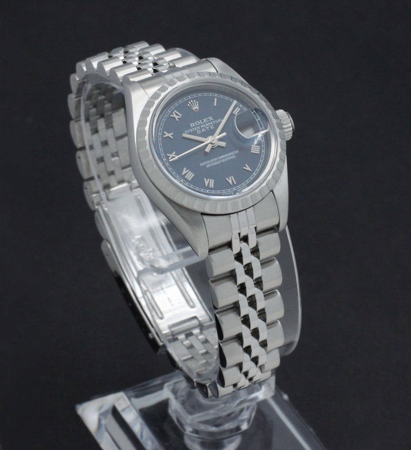 Rolex Oyster Perpetual Lady Date 69240 - 1997 - Rolex horloge - Rolex kopen - Rolex dames horloge - Trophies Watches