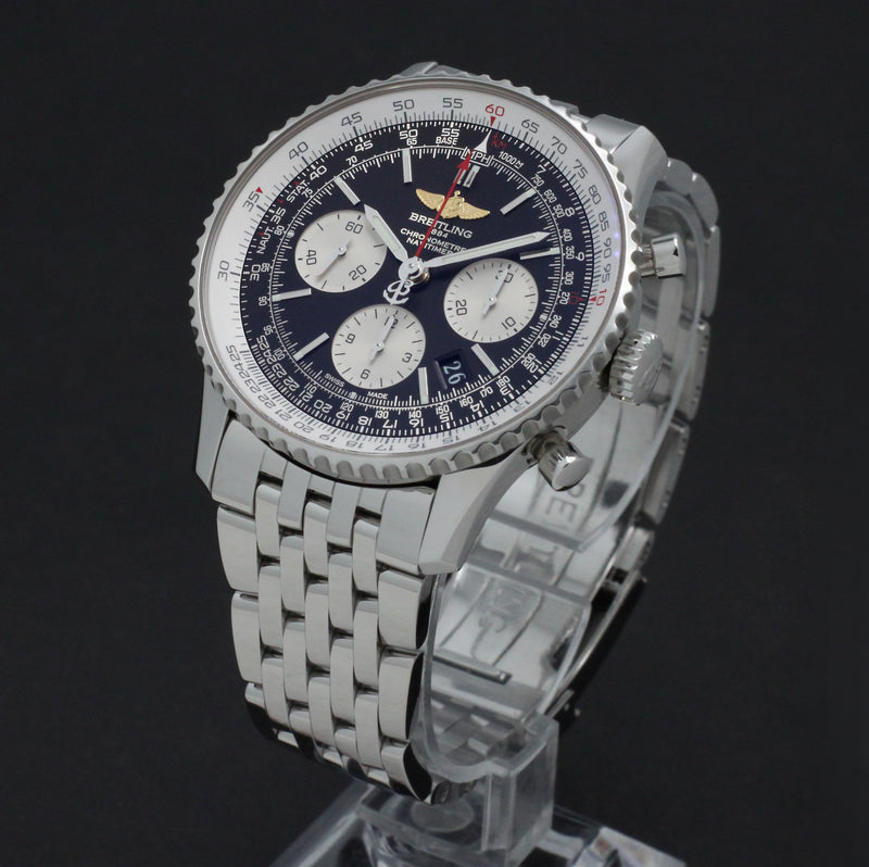 Breitling Navitimer 01 AB0120 - 2011 - Breitling horloge - Breitling kopen - Breitling heren horloge - Trophies Watches