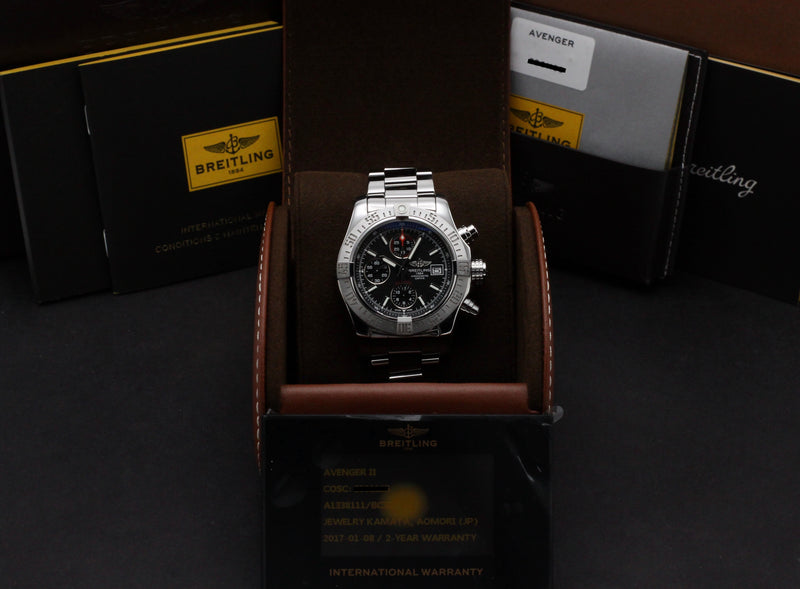 Breitling Avenger II A13381 - 2017 - Breitling horloge - Breitling kopen - Breitling heren horloge - Trophies Watches