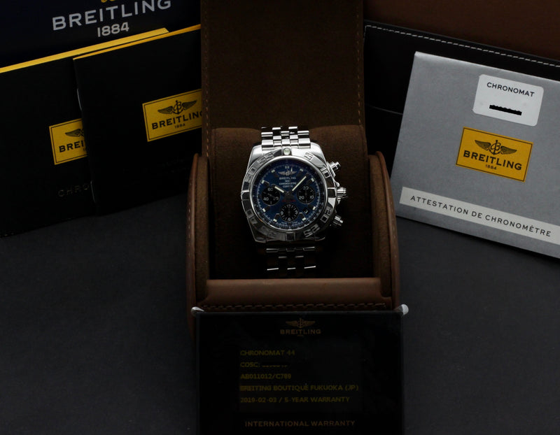 Breitling Chronomat AB0110 - Breitling horloge - Breitling kopen - Breitling heren horloge - Trophies Watches