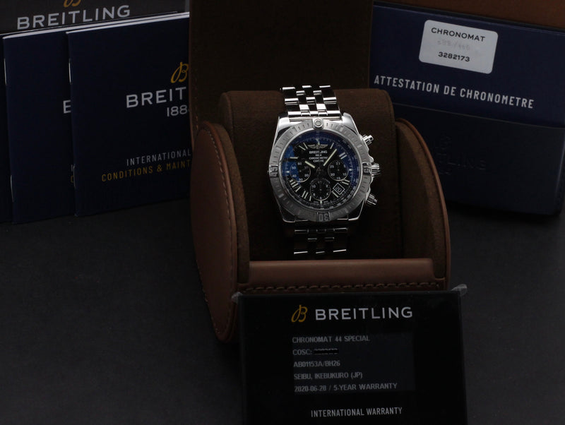 Breitling Chronomat AB0115 - Breitling horloge - Breitling kopen - Breitling heren horloge - Trophies Watches