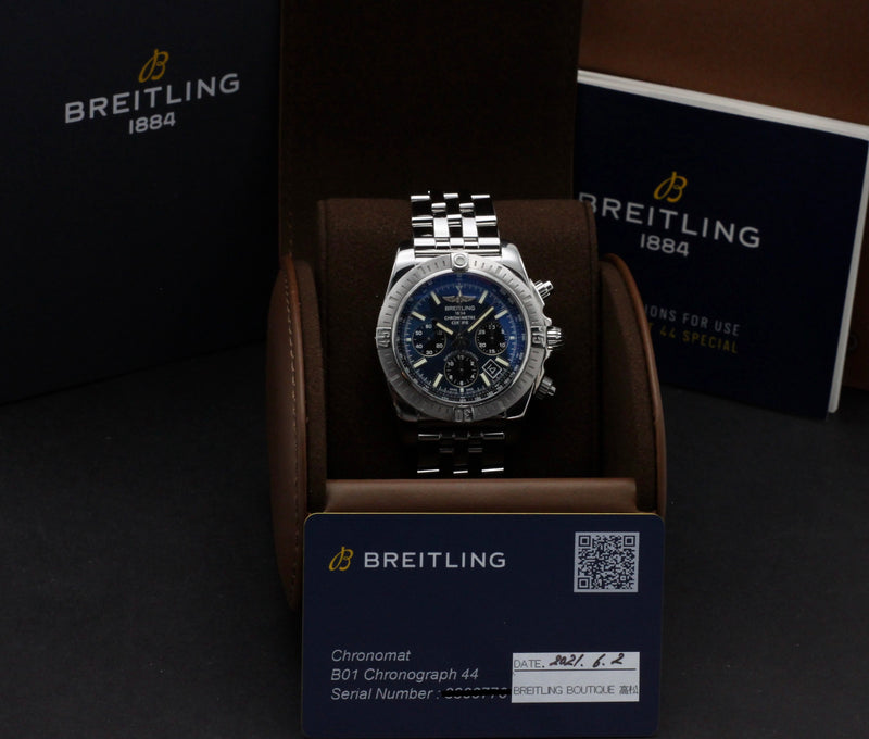 Breitling Chronomat AB0115 - Breitling horloge - Breitling kopen - Breitling heren horloge - Trophies Watches