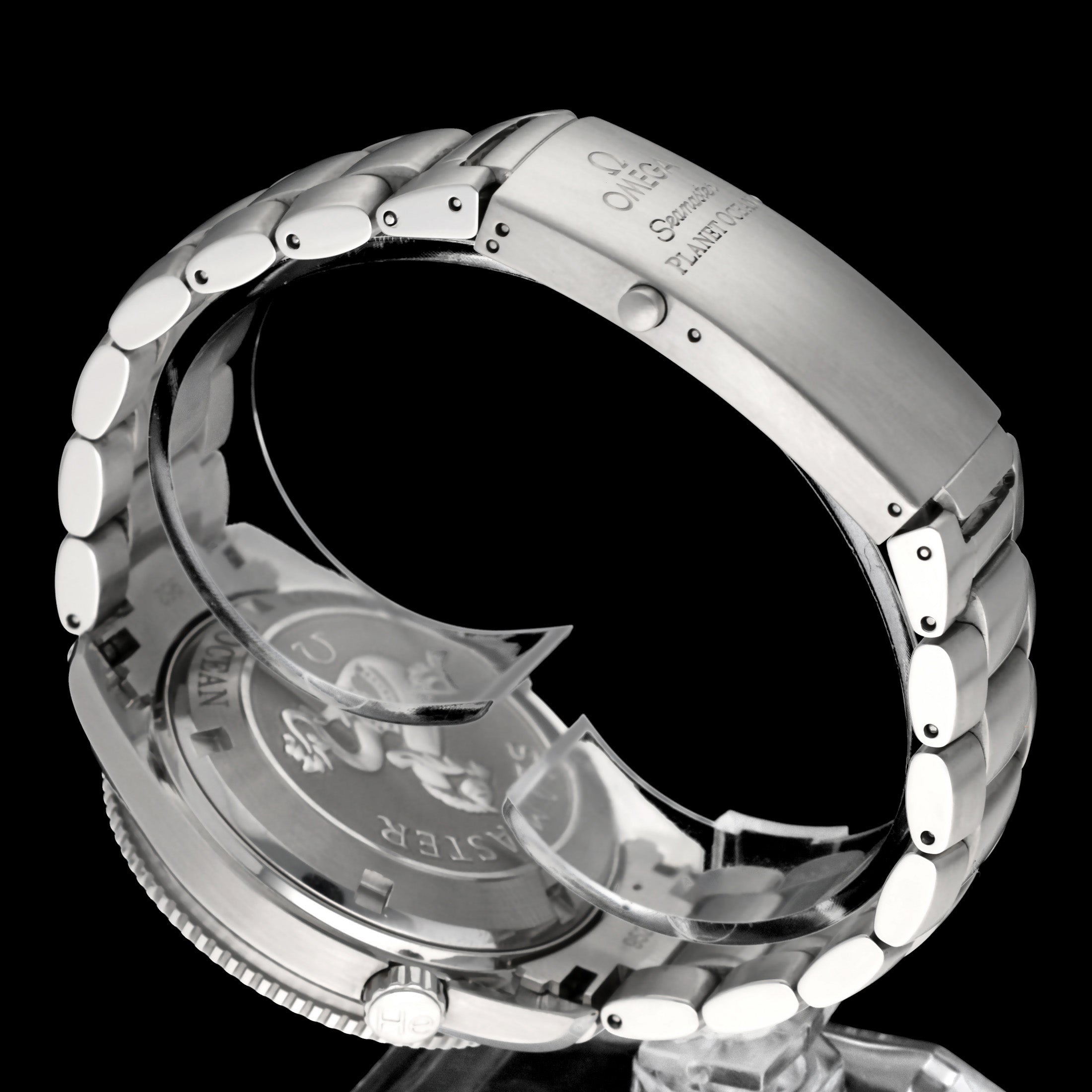Omega Seamaster Planet Ocean 2201.50.00 - 2017 - Omega horloge - Omega kopen - Omega heren horloge - Trophies Watches