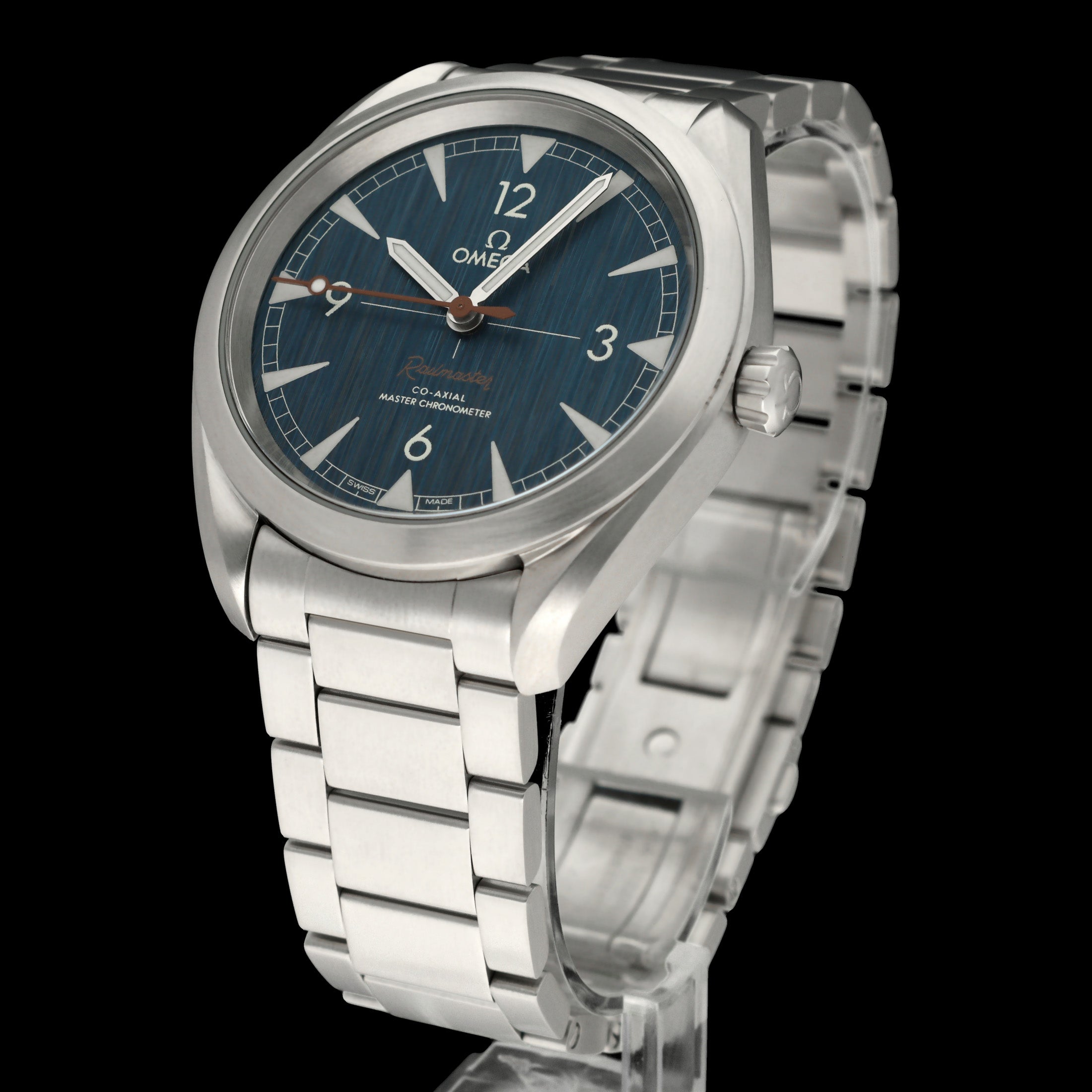 Omega Seamaster Railmaster 220.10.40.20.03.001 - 2018 - Omega horloge - Omega kopen - Omega heren horloge - Trophies Watches