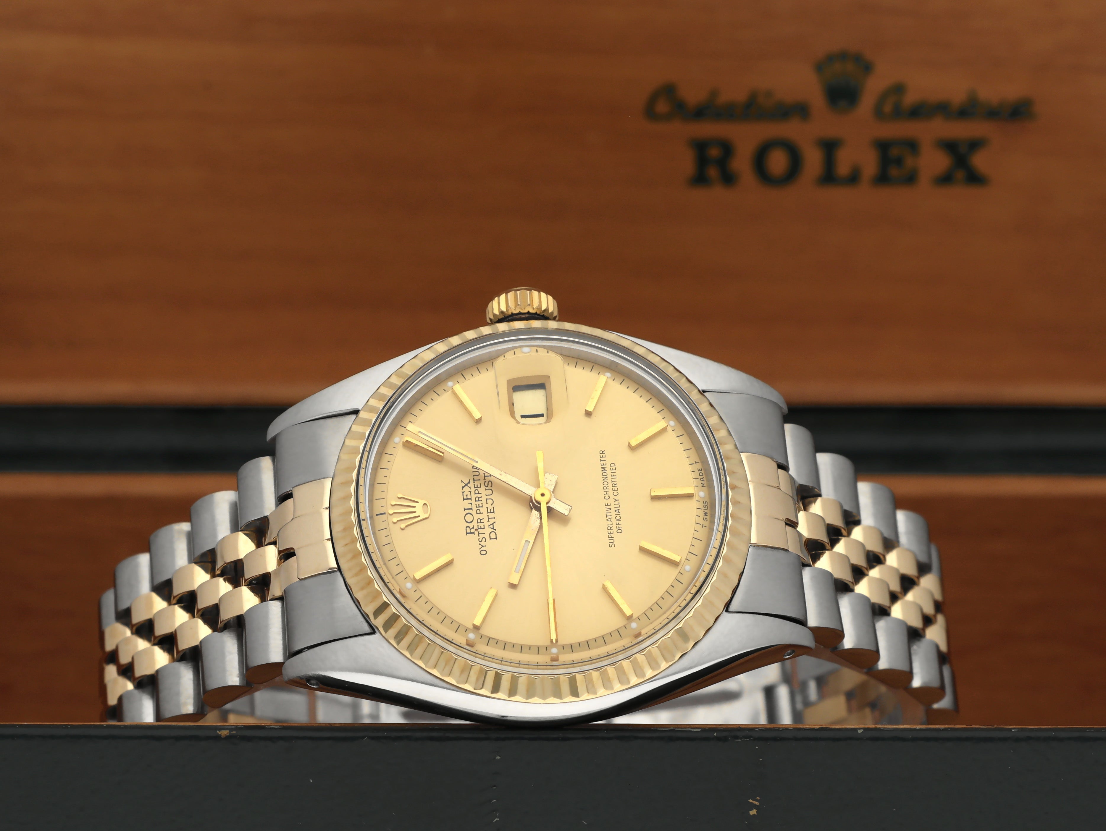 Rolex Datejust 1601 - 1976 - goud/staal - two/tone - Rolex horloge - Rolex kopen - Rolex heren horloge - Trophies Watches