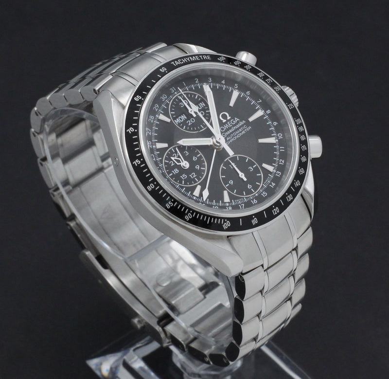 Omega Speedmaster Day Date 3220.50.00 - 2013 - Omega horloge - Omega kopen - Omega heren horloge - Trophies Watches