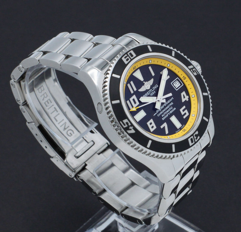 Breitling Superocean 42 A1736402/BA32 - 2016 - Breitling horloge - Breitling kopen - Breitling heren horloge - Trophies Watches