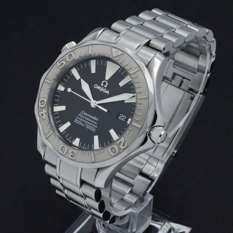 Omega Seamaster Diver 300 M 2230.50.00 - 2006 - Omega horloge - Omega kopen - Omega heren horloge - Trophies Watches