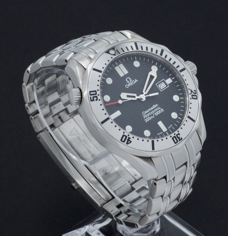 Omega Seamaster Diver 300 M 2542.80.00 - 1999 - Omega horloge - Omega kopen - Omega heren horloge - Trophies Watches