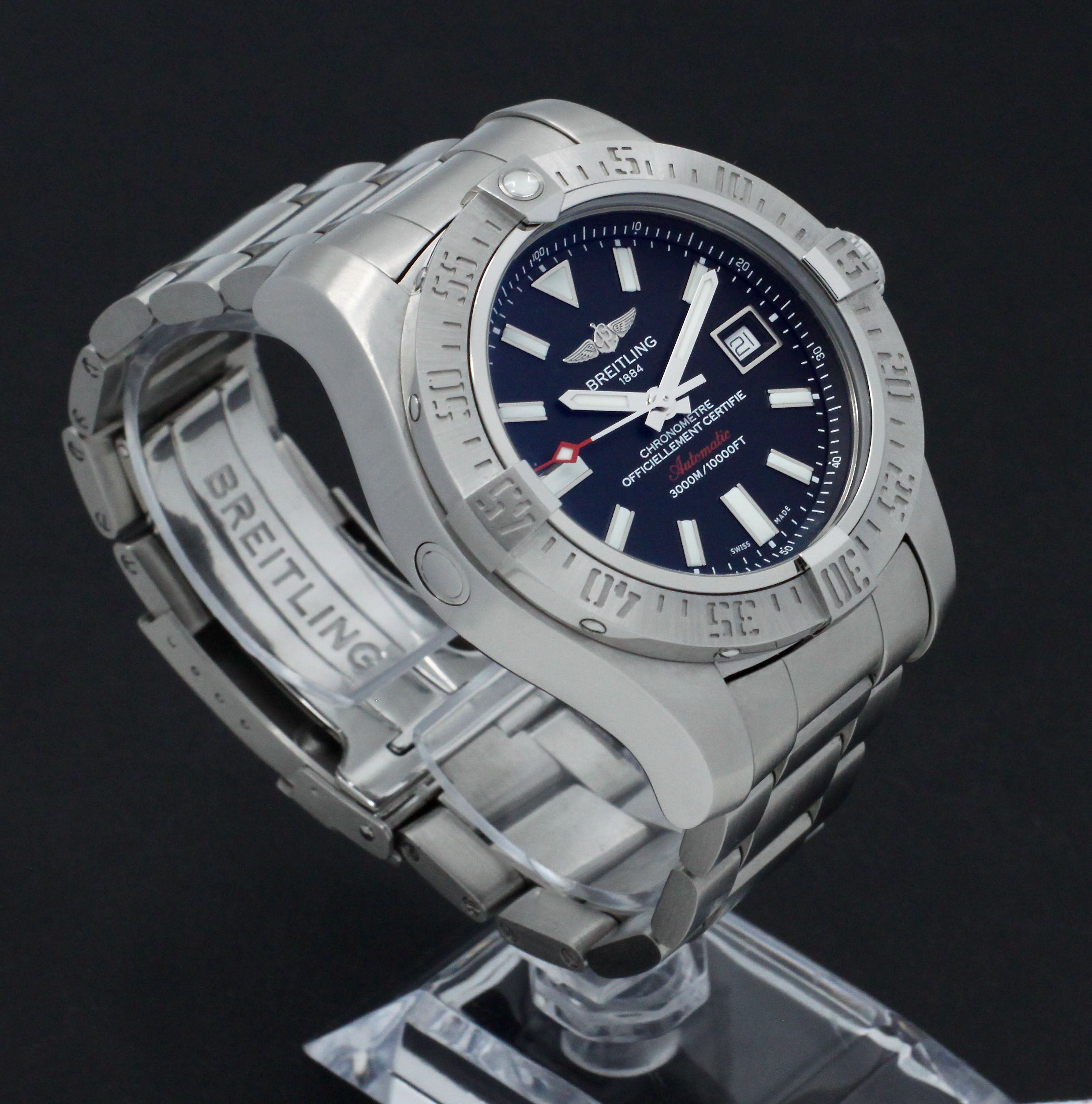 Breitling Avenger II A1733110 - 2017 - Breitling horloge - Breitling kopen - Breitling heren horloge - Trophies Watches