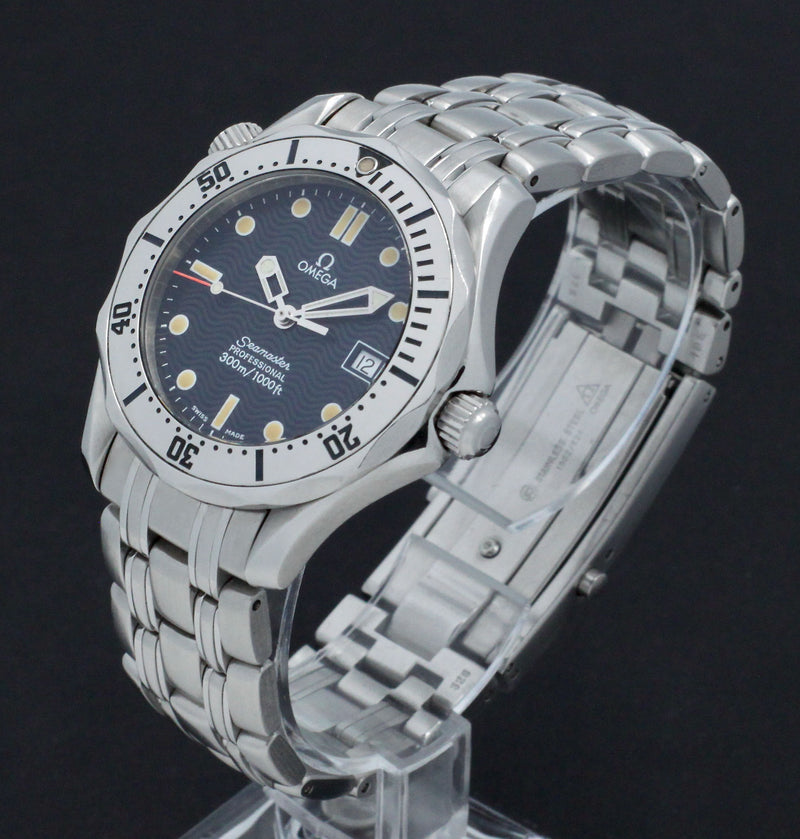 Omega Seamaster Diver 300 M 2562.80.00 - 1995 - Omega horloge - Omega kopen - Omega heren horloge - Trophies Watches