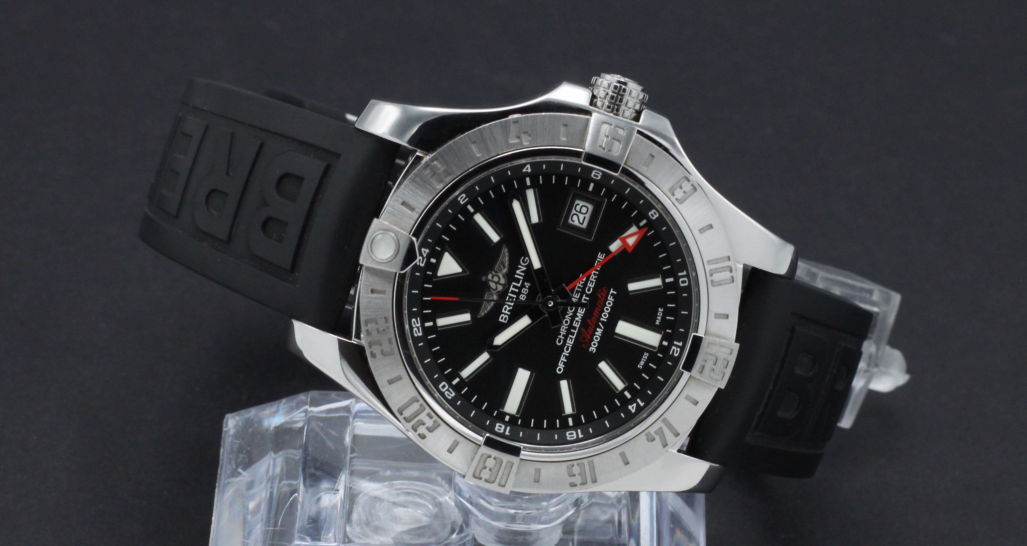 Breitling Avenger II GMT A32390 - 2017 - Breitling horloge - Breitling kopen - Breitling heren horloge - Trophies Watches